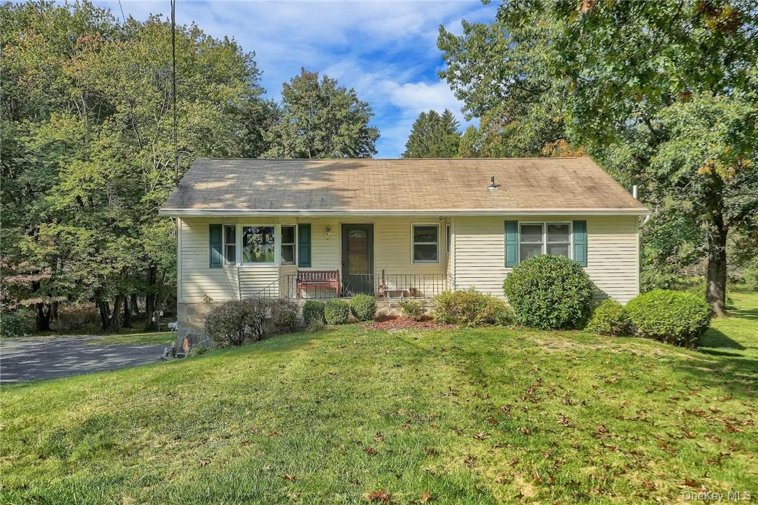 #2 photo, 16 Hamilton Drive, Hopewell Junction , NY 12533