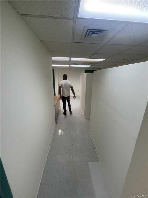 #11 photo, 1055 E Tremont Avenue, Bronx , NY 10460