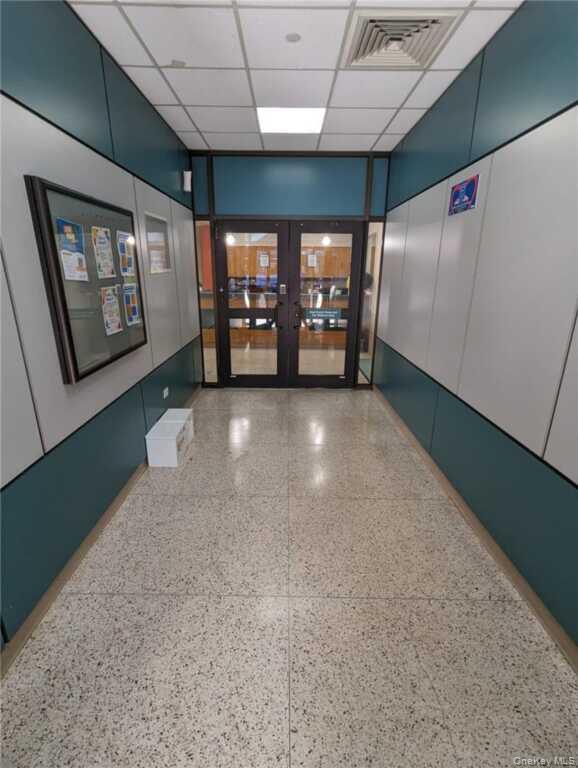 #15 photo, 1055 E Tremont Avenue, Bronx , NY 10460