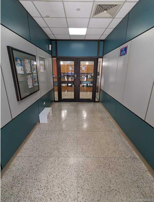 #16 photo, 1055 E Tremont Avenue, Bronx , NY 10460