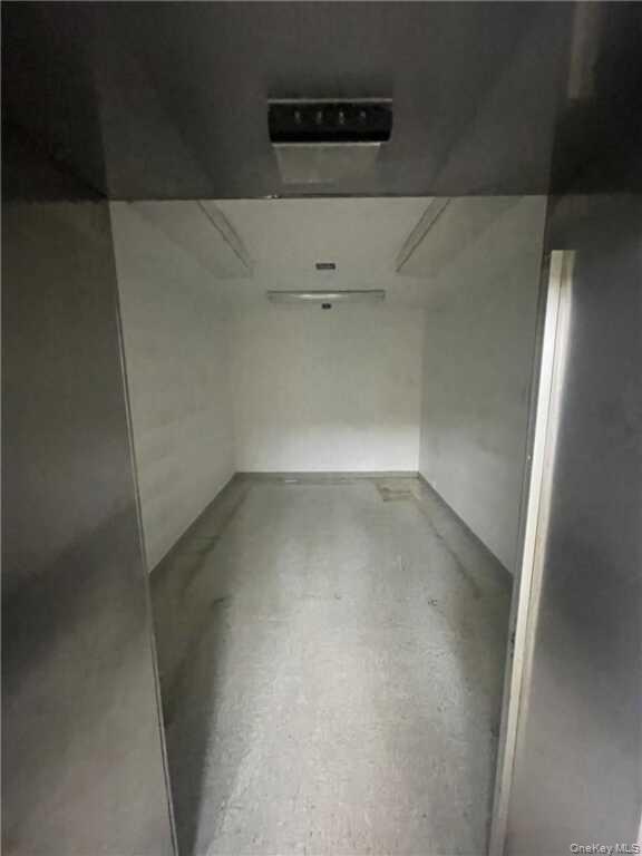 #9 photo, 1055 E Tremont Avenue, Bronx , NY 10460