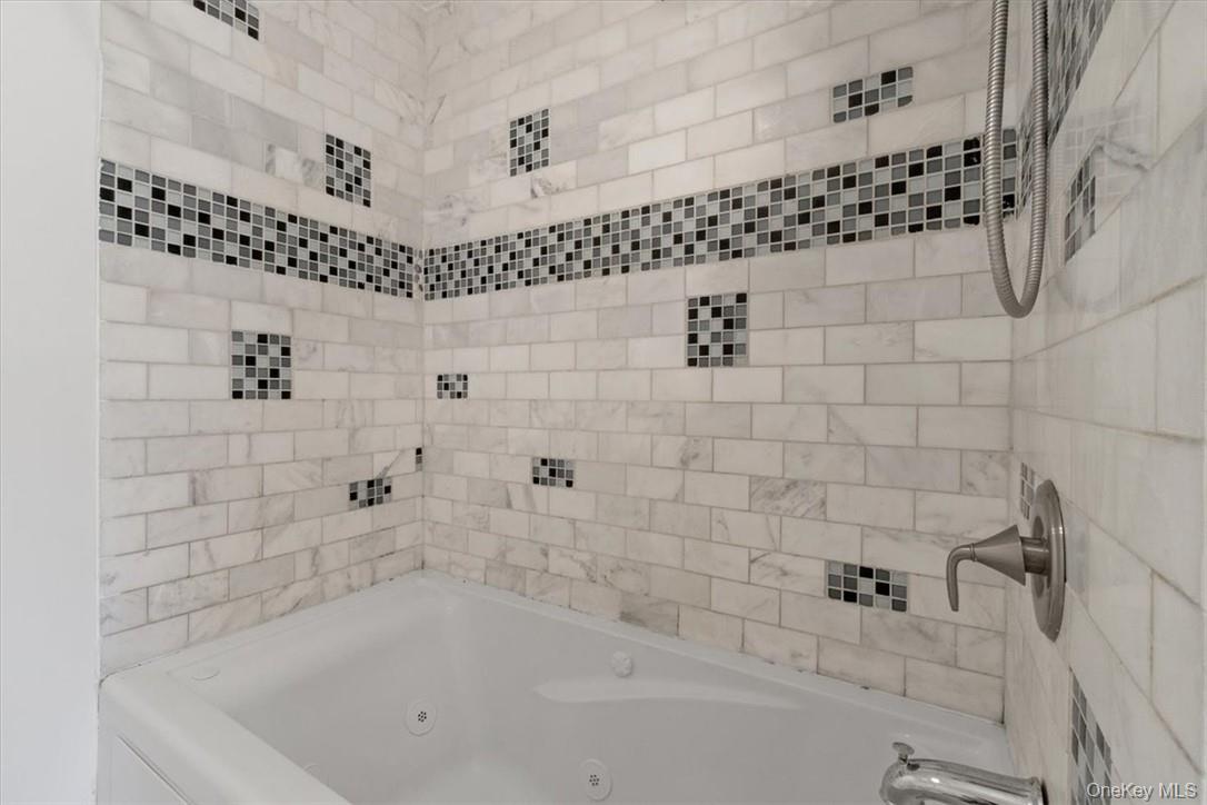 #13 photo, 1467 Goshen Turnpike, Middletown , NY 10941