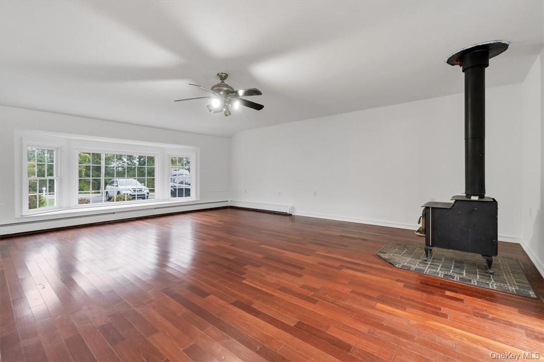 #8 photo, 1467 Goshen Turnpike, Middletown , NY 10941