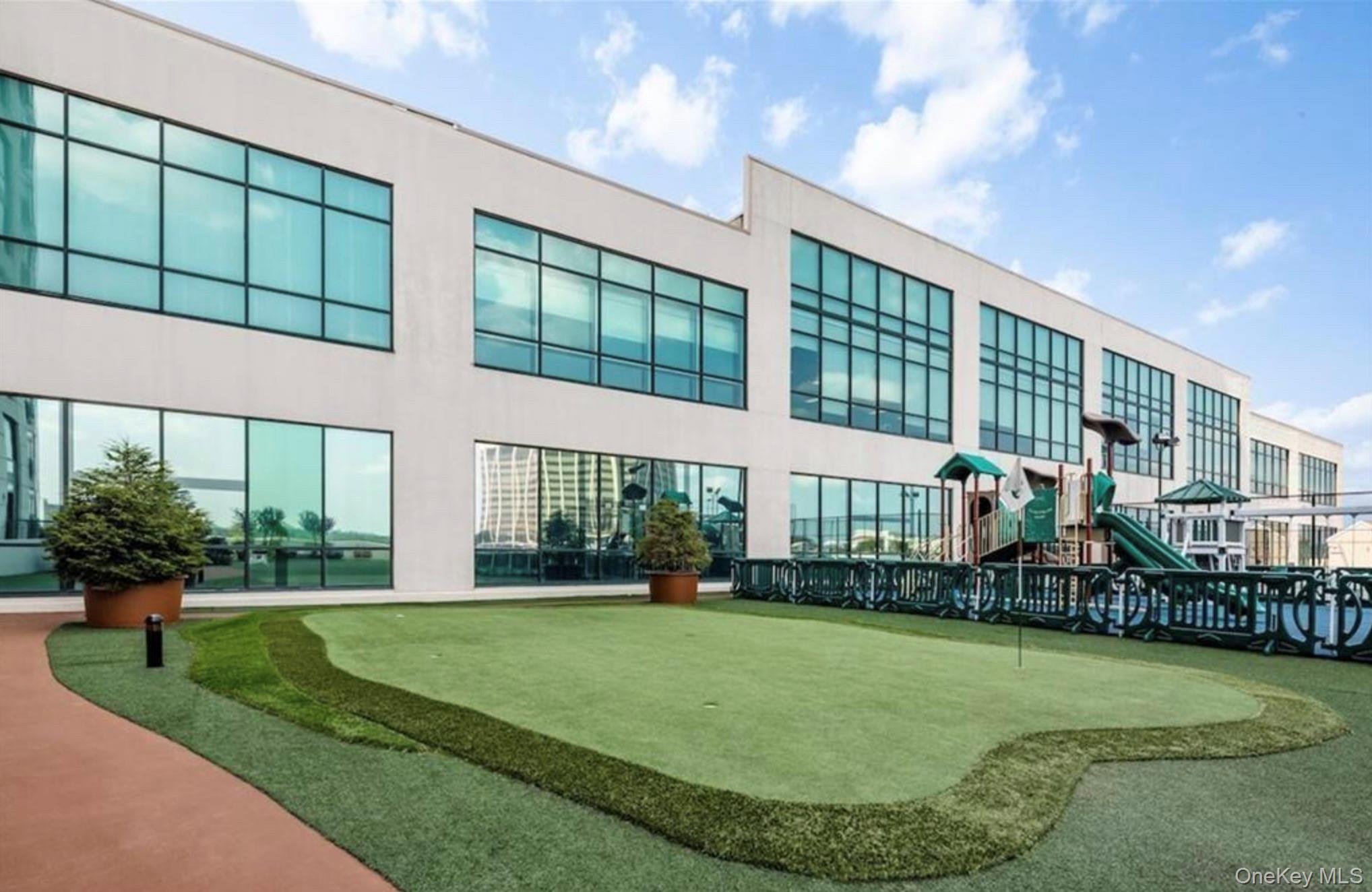 #10 photo, 25 City Place, White Plains , NY 10601