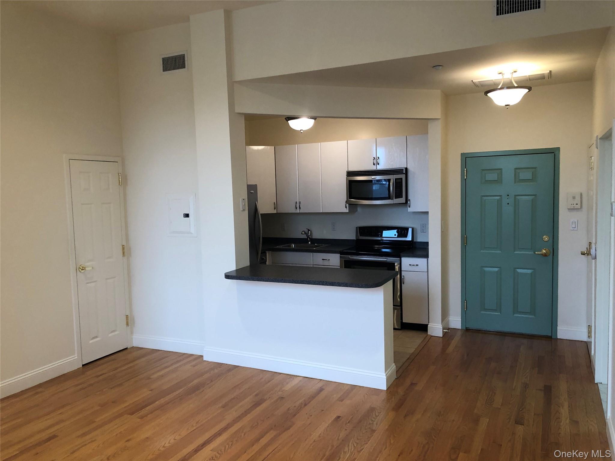 #3 photo, 303 Main Street, Port Washington , NY 11050