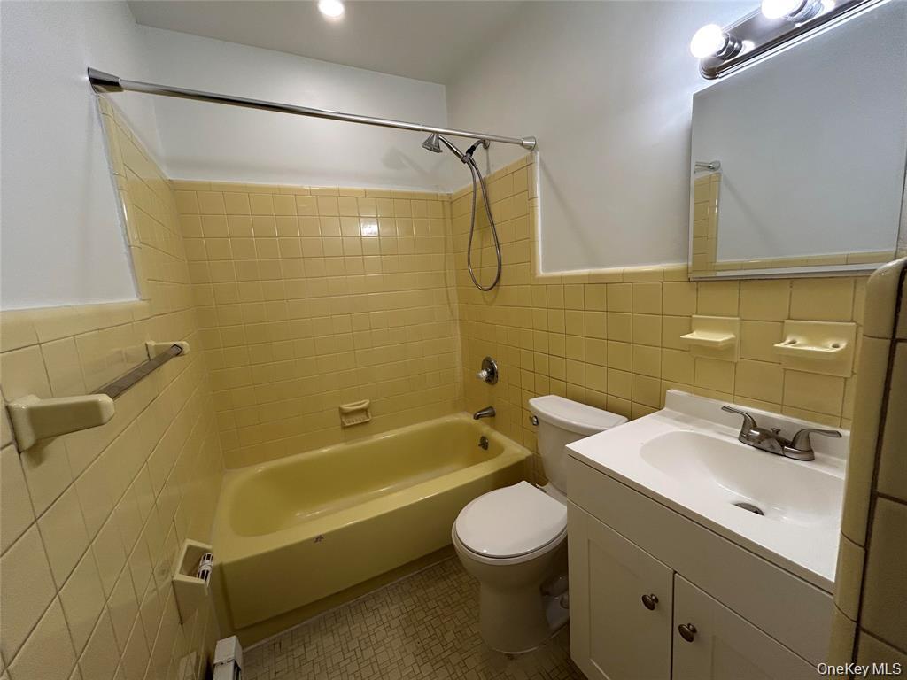 #6 photo, 179 Orinoco Drive, Bay Shore , NY 11718