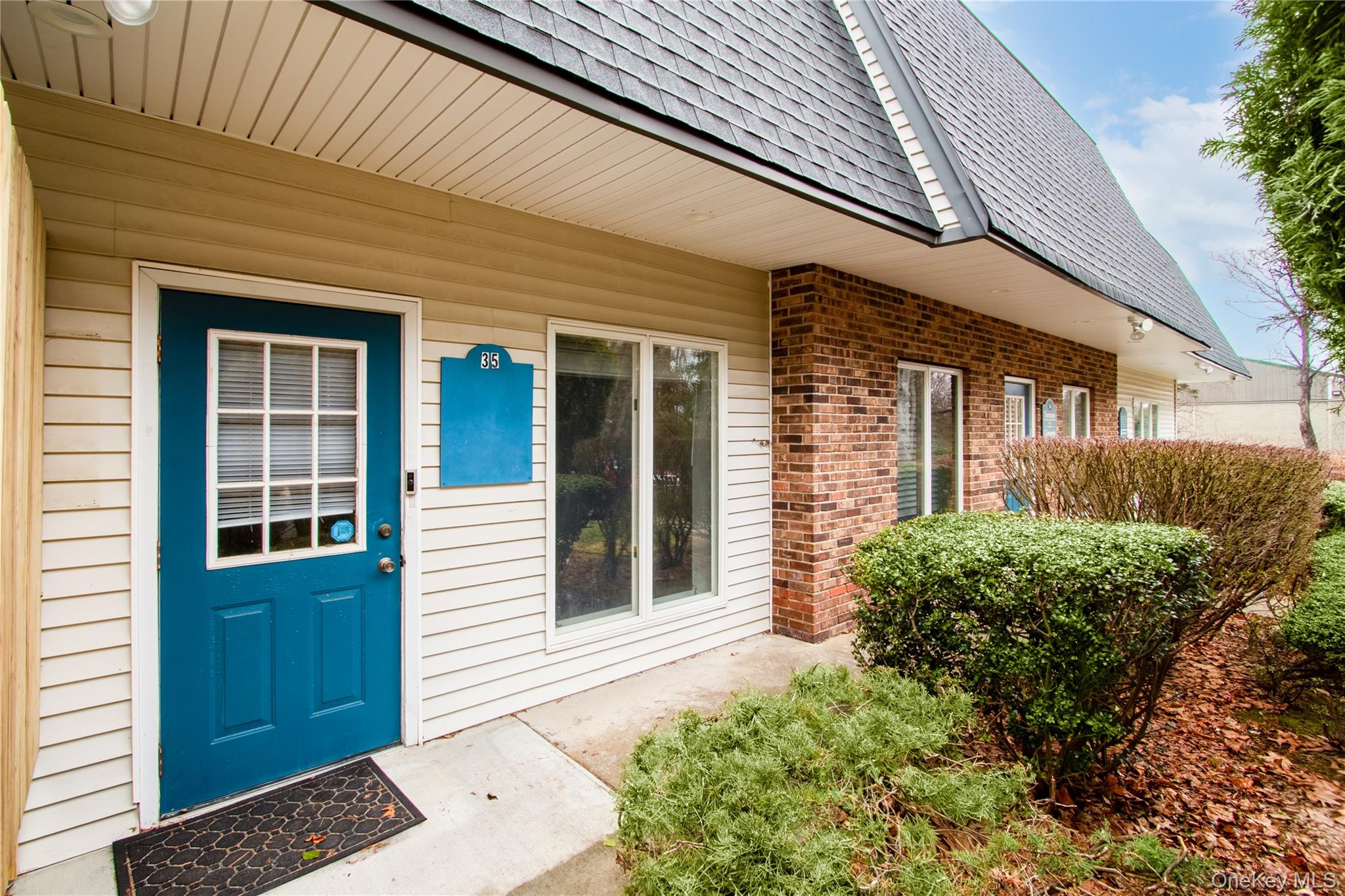 #1 photo, 100 S Jersey Avenue, Setauket , NY 11733