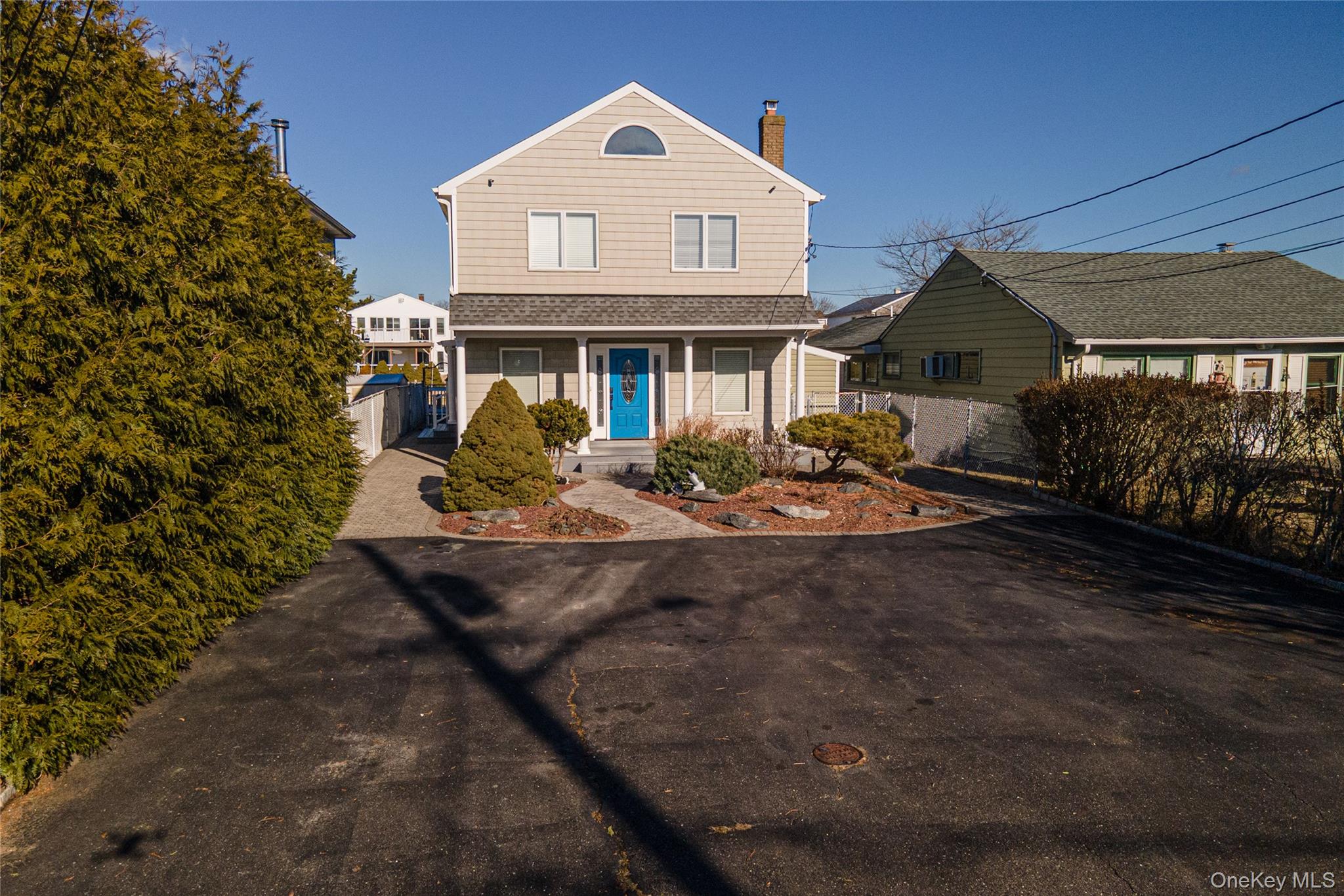 #1 photo, 15 Roneck Court, Shirley , NY 11967