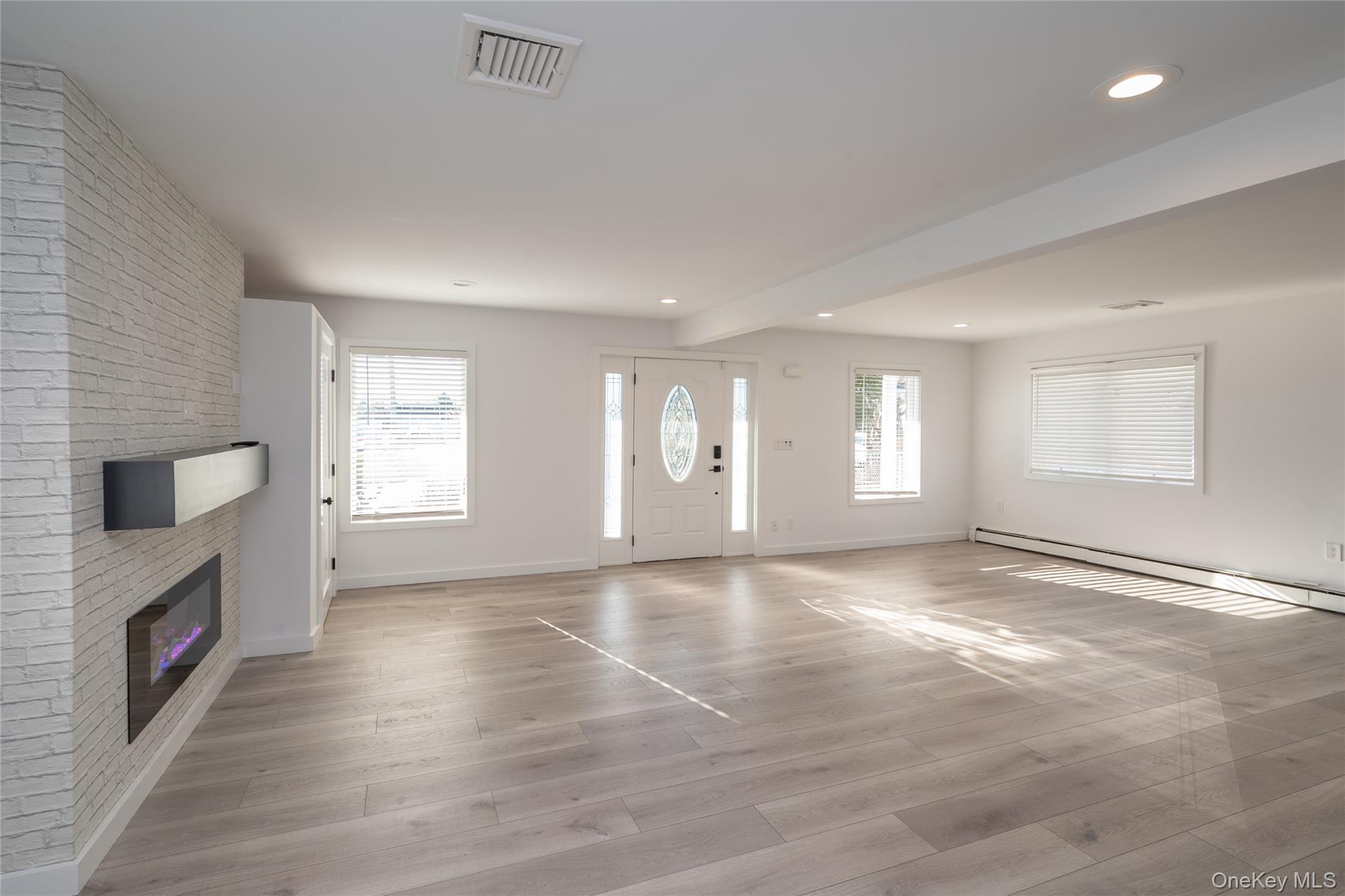 #13 photo, 15 Roneck Court, Shirley , NY 11967