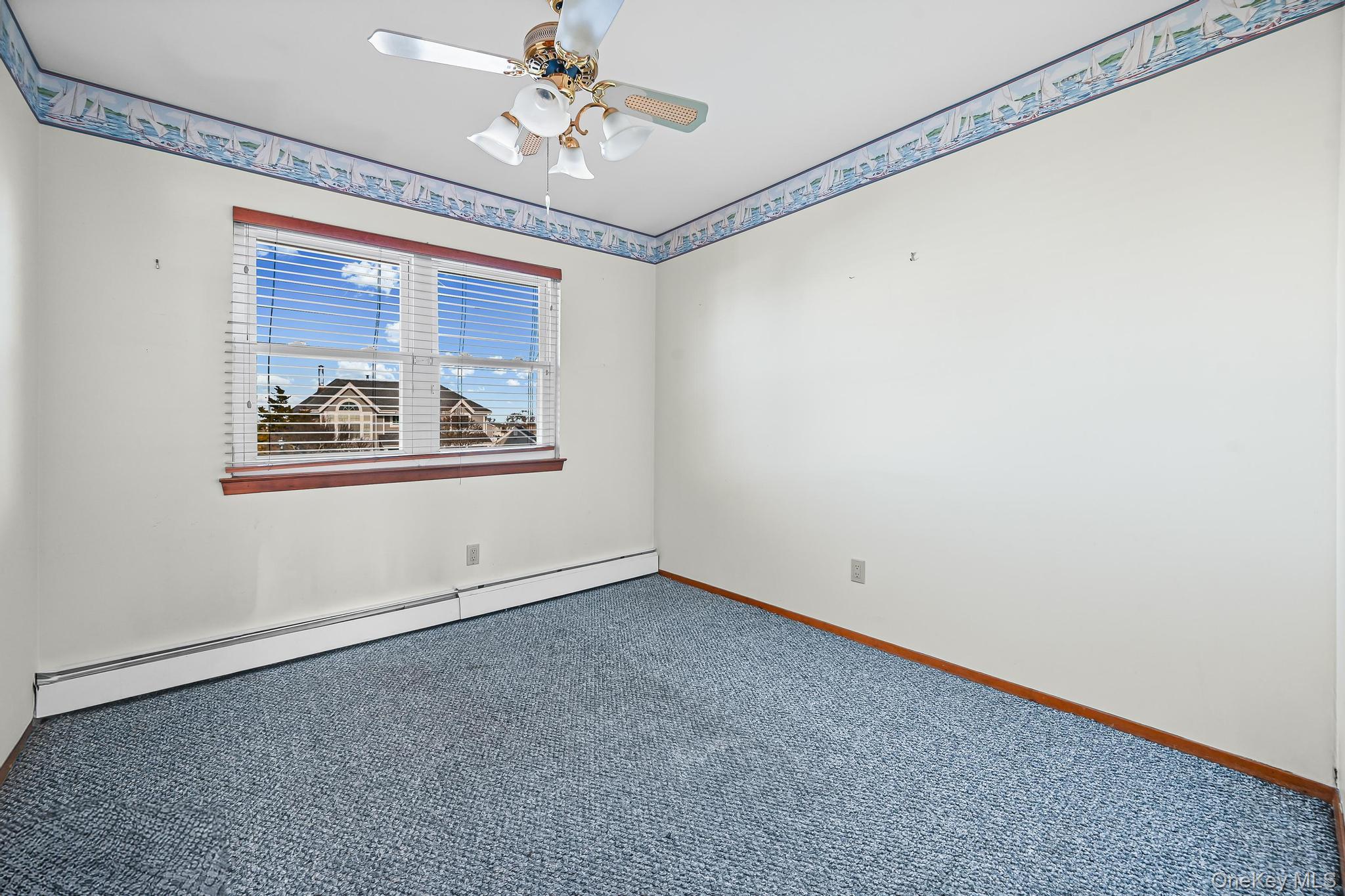 #11 photo, 4068 Darby Lane, Seaford , NY 11783