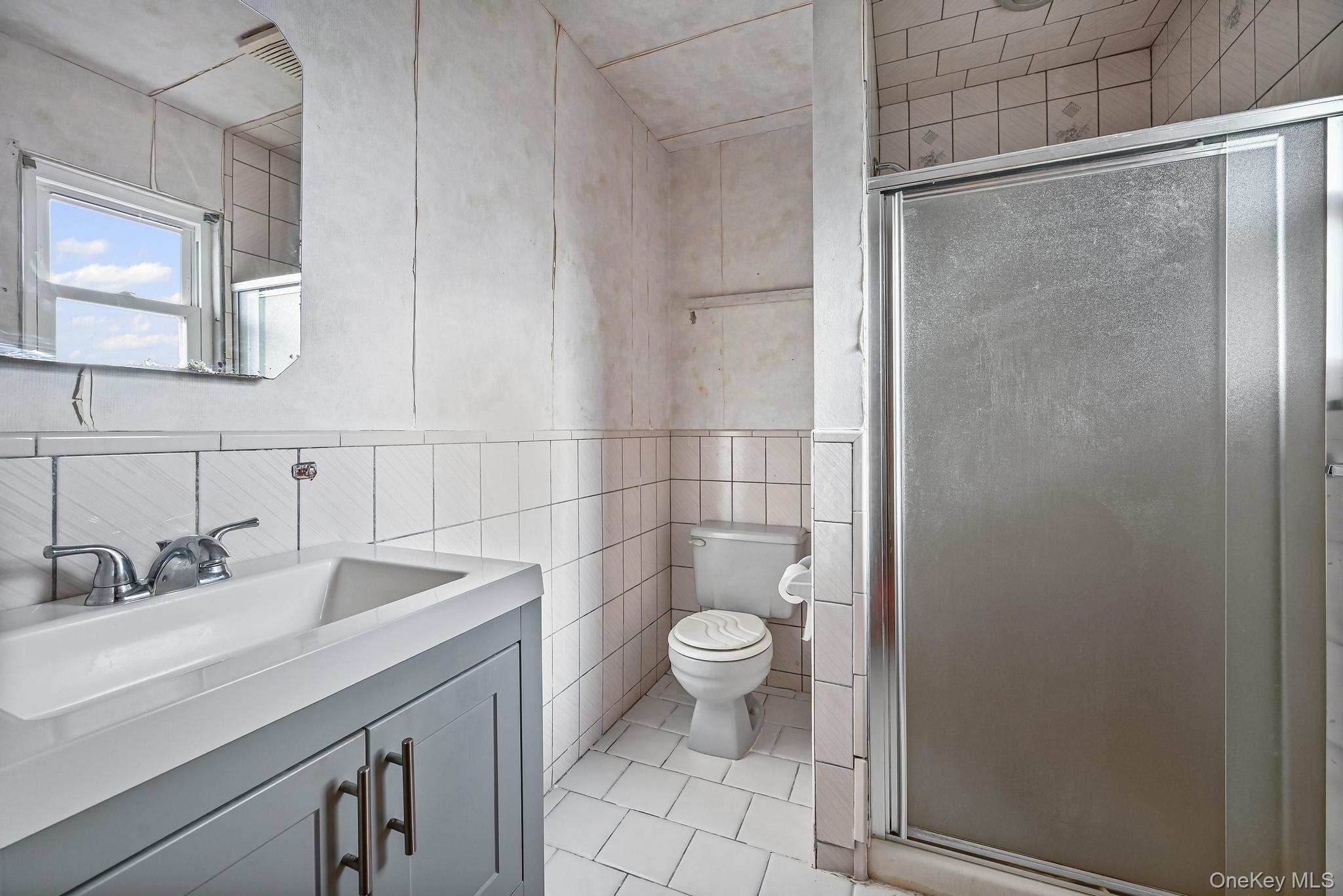 #15 photo, 4068 Darby Lane, Seaford , NY 11783