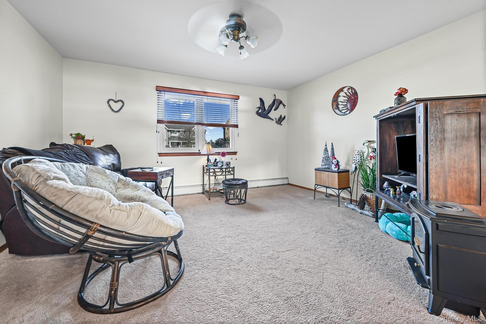 #17 photo, 4068 Darby Lane, Seaford , NY 11783