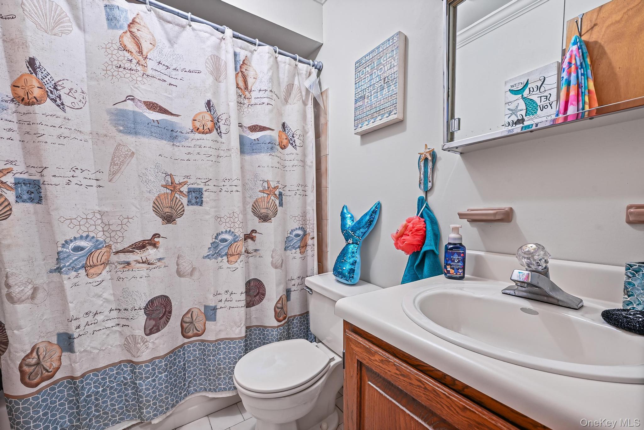 #20 photo, 4068 Darby Lane, Seaford , NY 11783