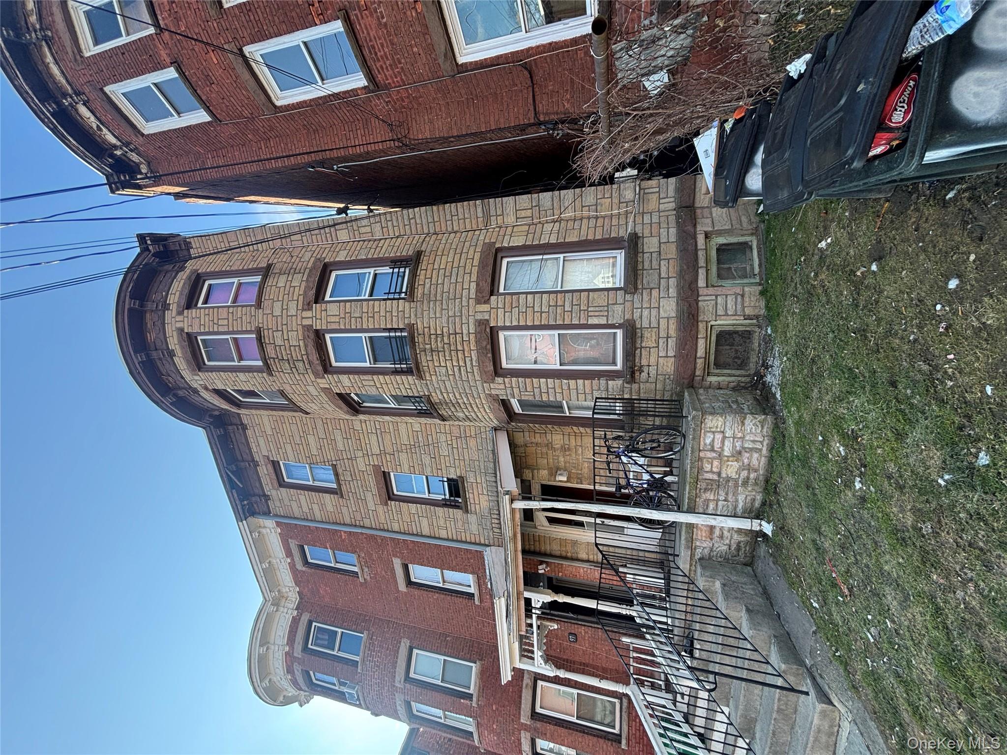 #2 photo, 99 Overlook Place, Newburgh , NY 12550