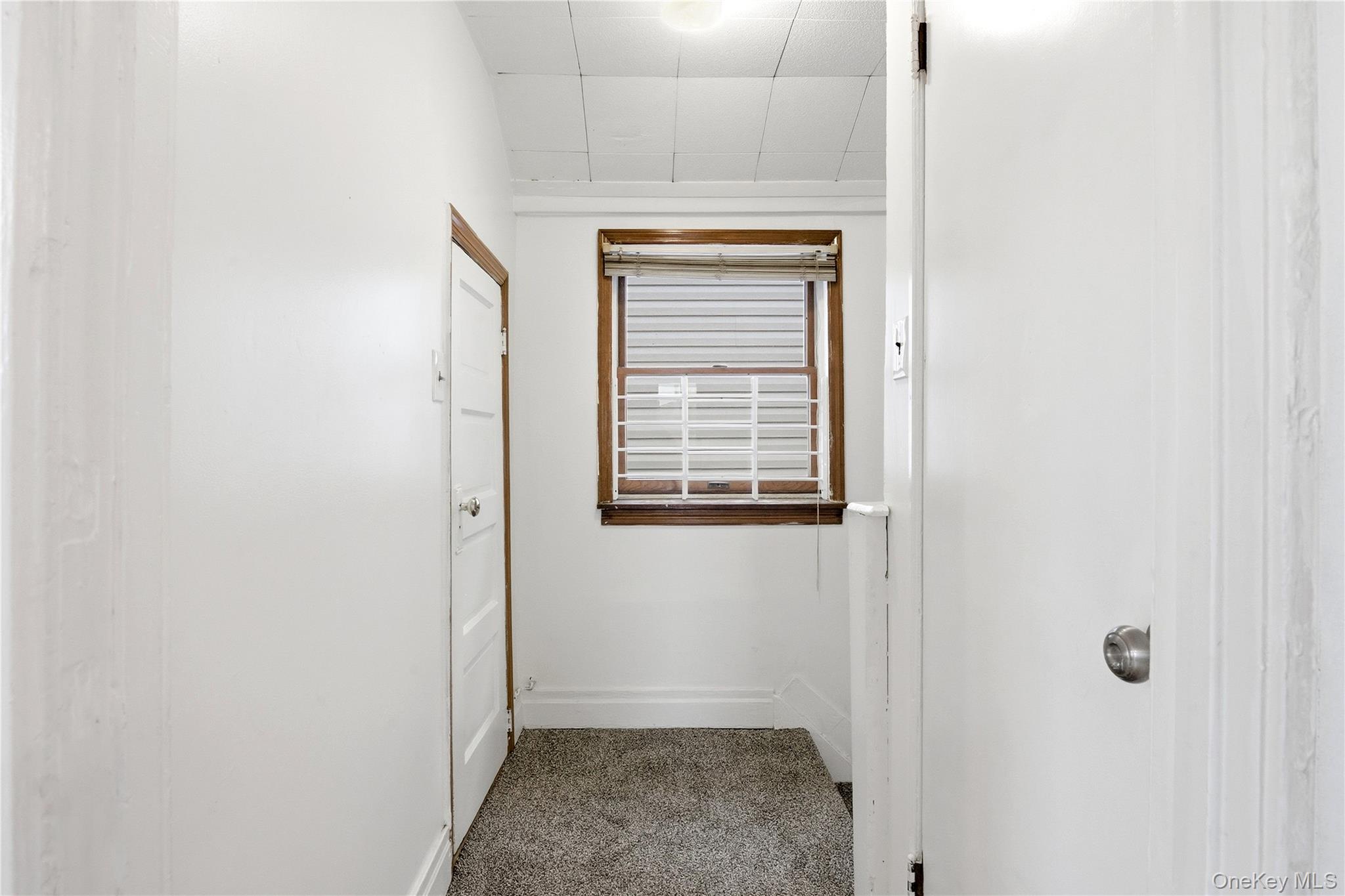 #4 photo, 112 Walnut Street, फॉरेस्ट हिल्स Forest Hills , NY 11375