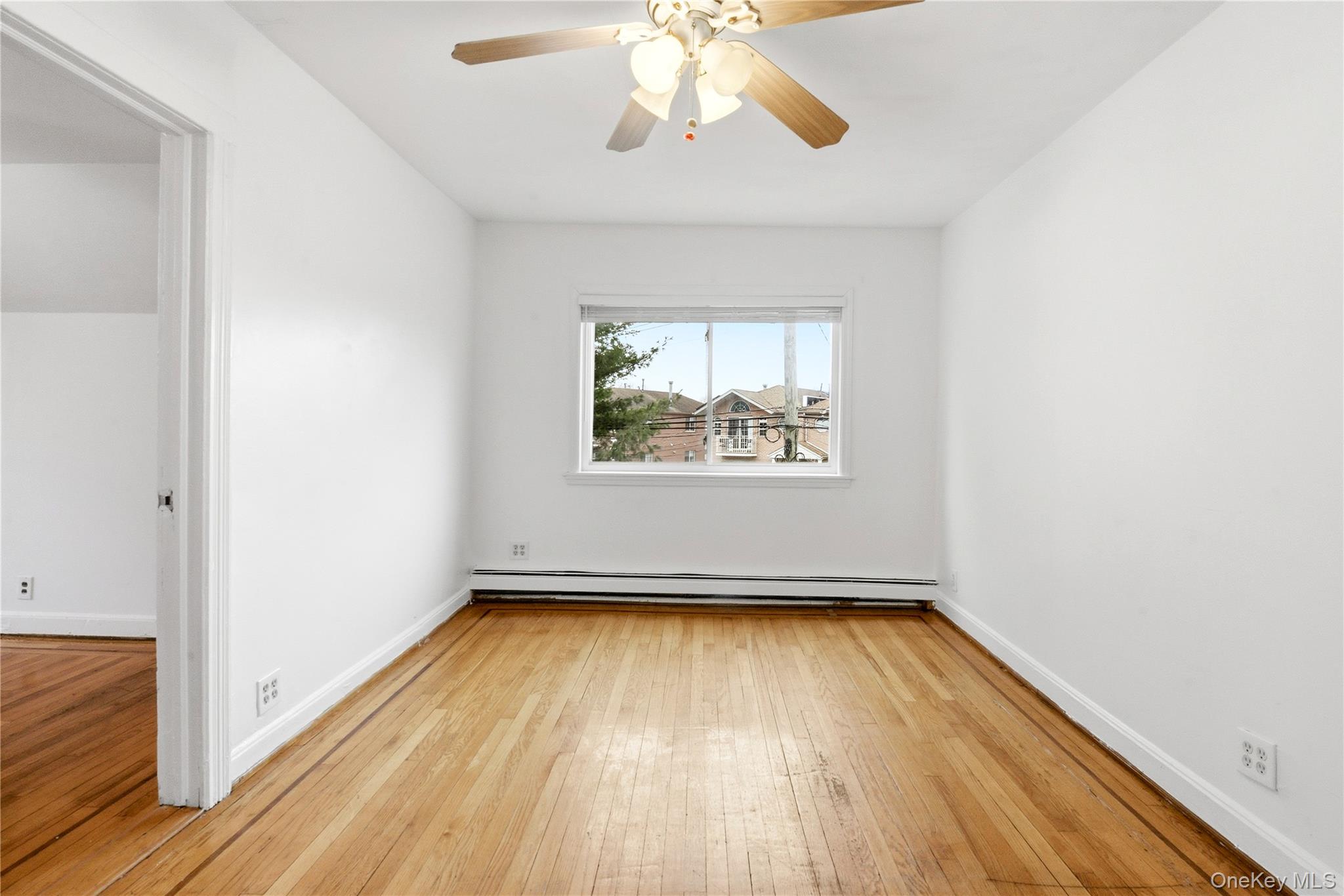 #6 photo, 112 Walnut Street, फॉरेस्ट हिल्स Forest Hills , NY 11375