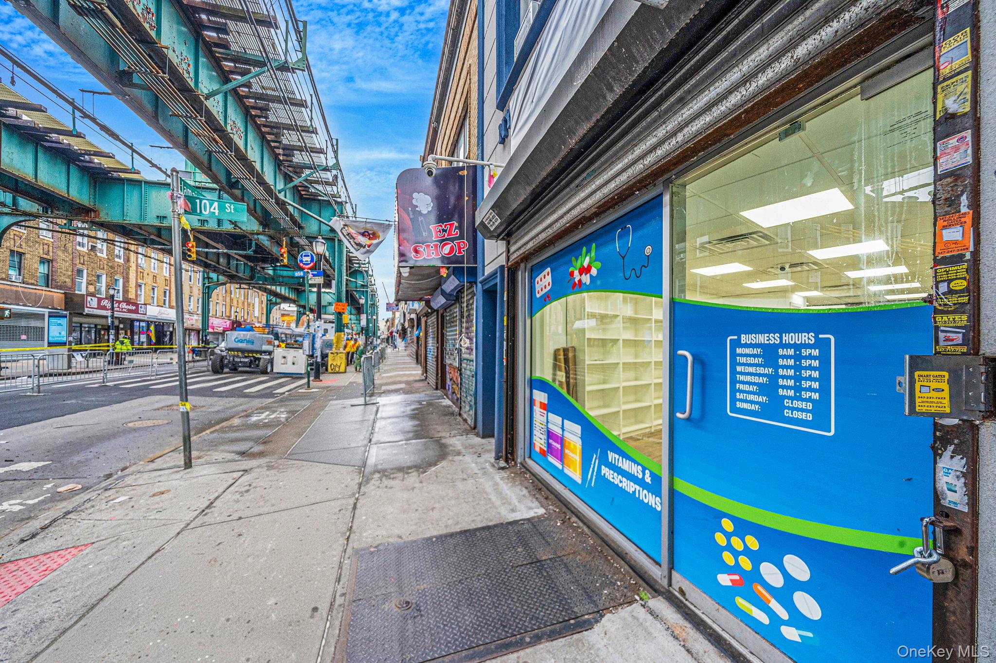 #1 photo, 104-06 Jamaica Avenue, Richmond Hill , NY 11418