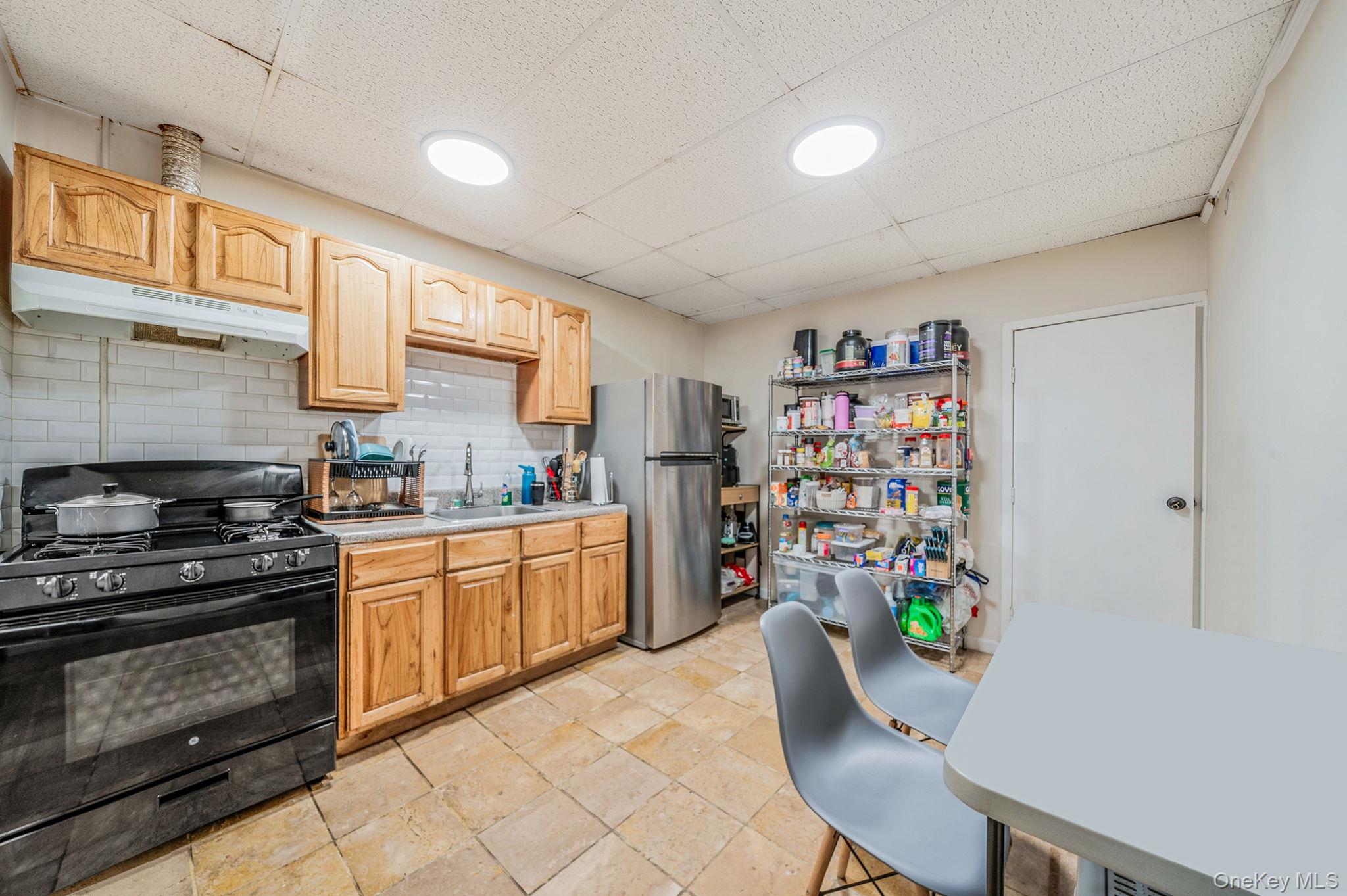 #12 photo, 104-06 Jamaica Avenue, Richmond Hill , NY 11418