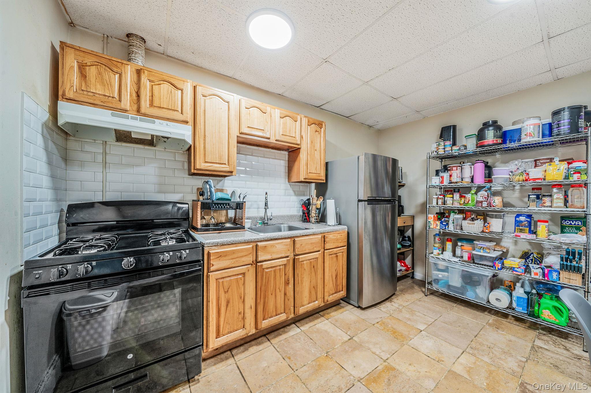 #13 photo, 104-06 Jamaica Avenue, Richmond Hill , NY 11418