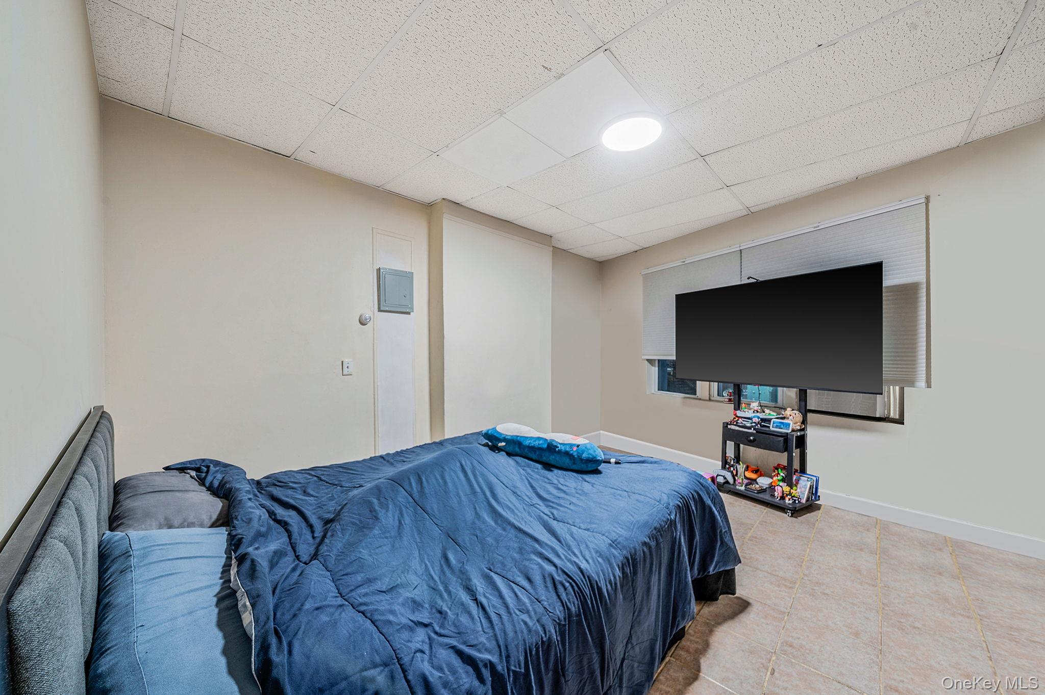 #17 photo, 104-06 Jamaica Avenue, Richmond Hill , NY 11418