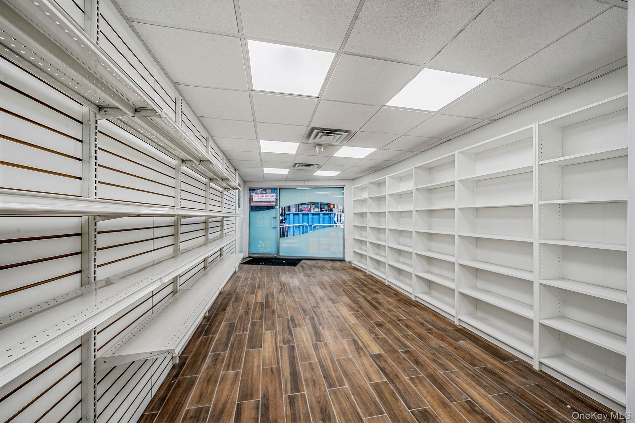 #3 photo, 104-06 Jamaica Avenue, Richmond Hill , NY 11418