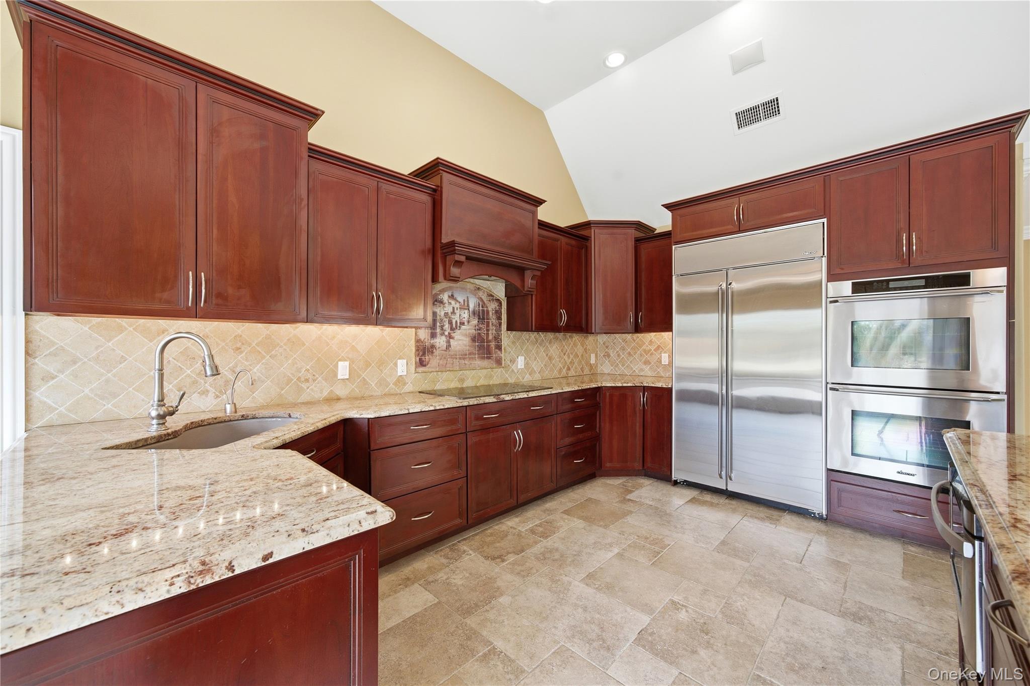 #19 photo, 31 Admirals Drive, Bay Shore , NY 11706