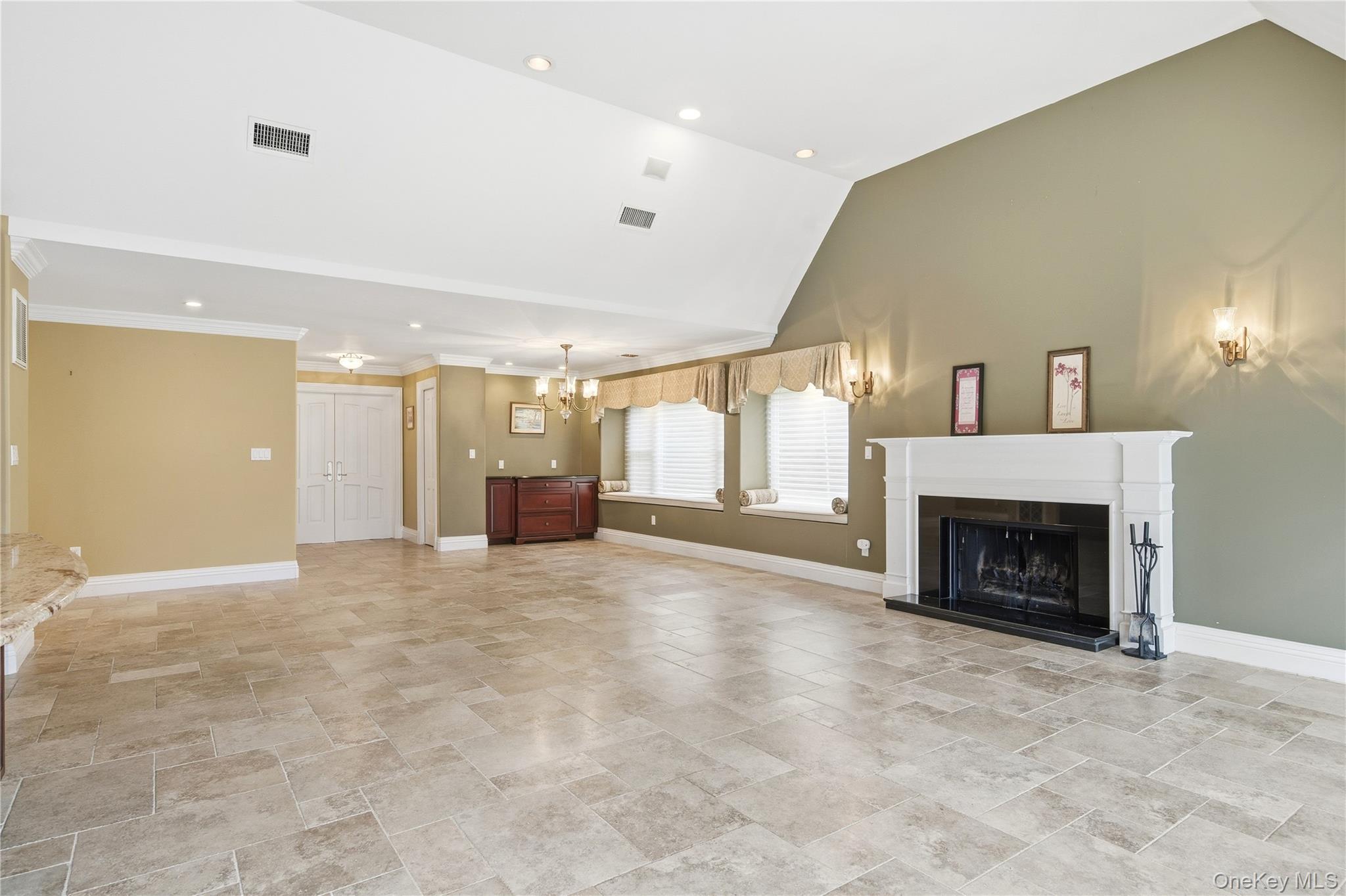 #8 photo, 31 Admirals Drive, Bay Shore , NY 11706