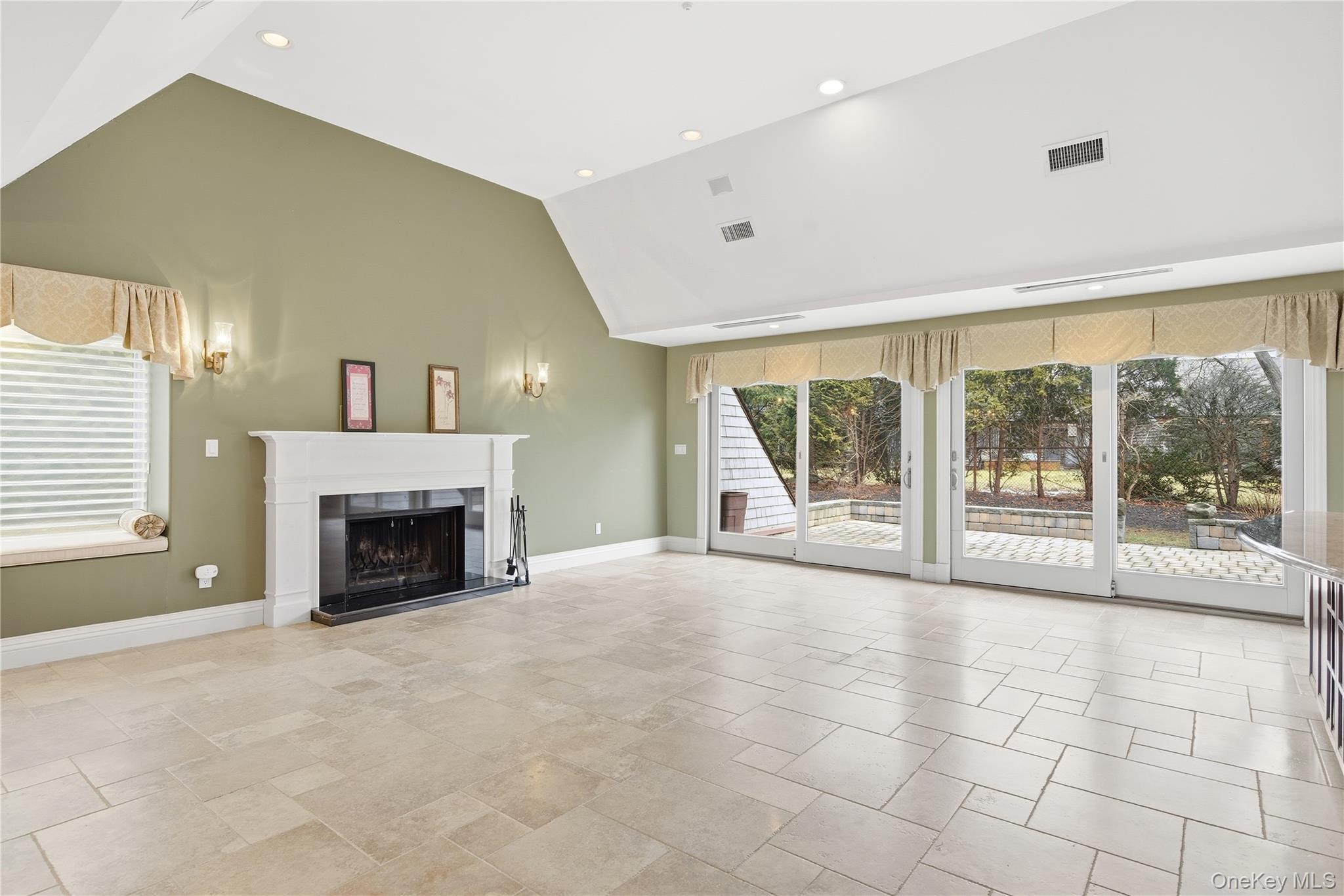 #9 photo, 31 Admirals Drive, Bay Shore , NY 11706