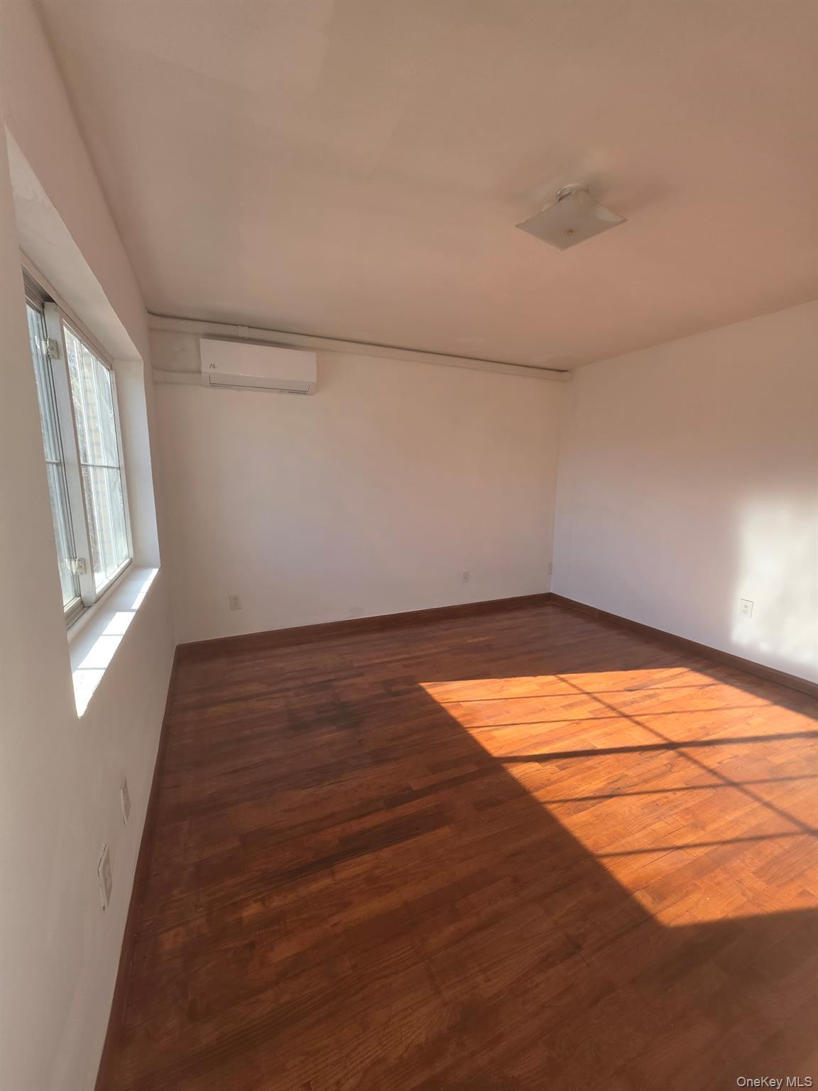 #12 photo, 103-10 97th Avenue, 뉴욕퀸즈 Ozone Park , NY 11416