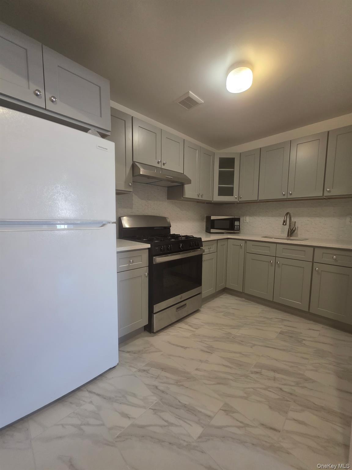 #8 photo, 103-10 97th Avenue, 뉴욕퀸즈 Ozone Park , NY 11416