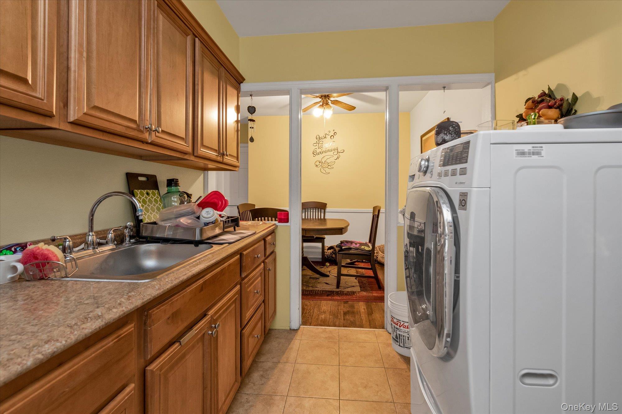 #4 photo, 207-04 42 Avenue, Bayside , NY 11361