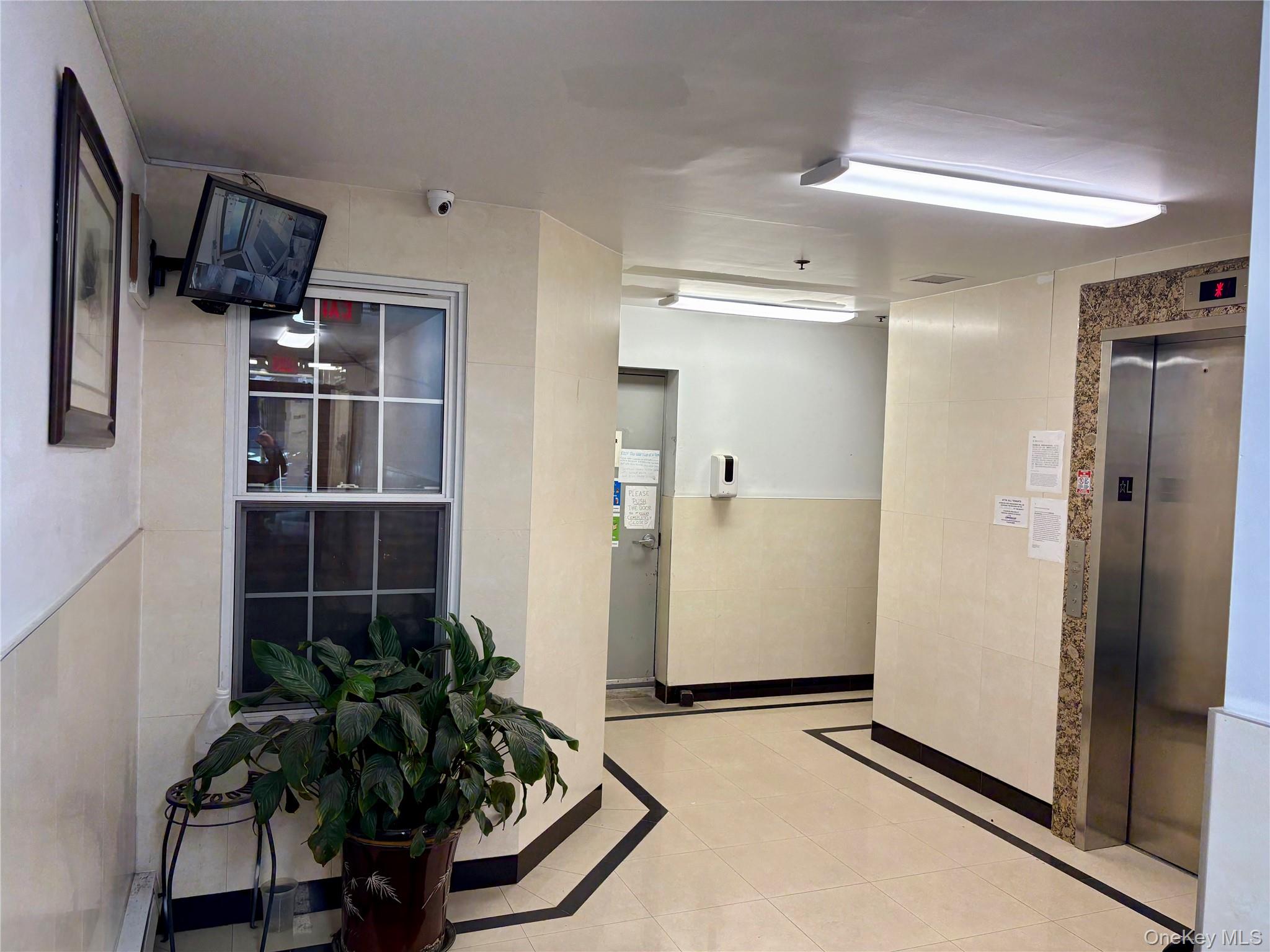 #17 photo, 41-35 67th Street, كوينز Woodside , NY 11377