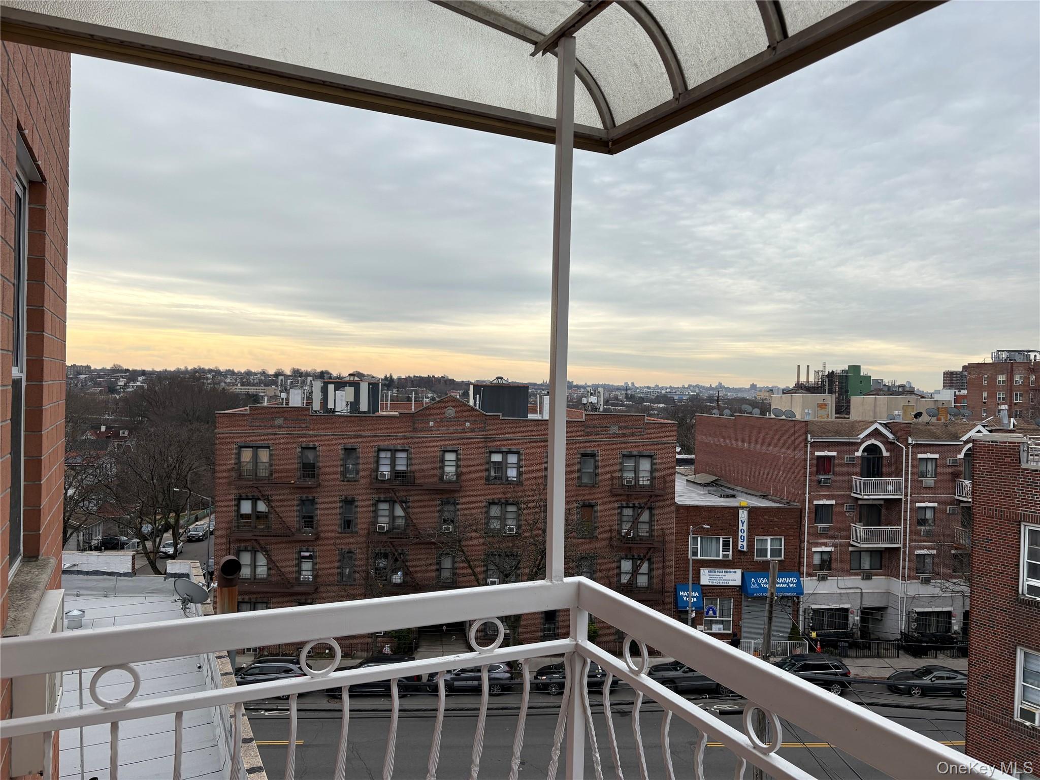 #4 photo, 41-35 67th Street, كوينز Woodside , NY 11377