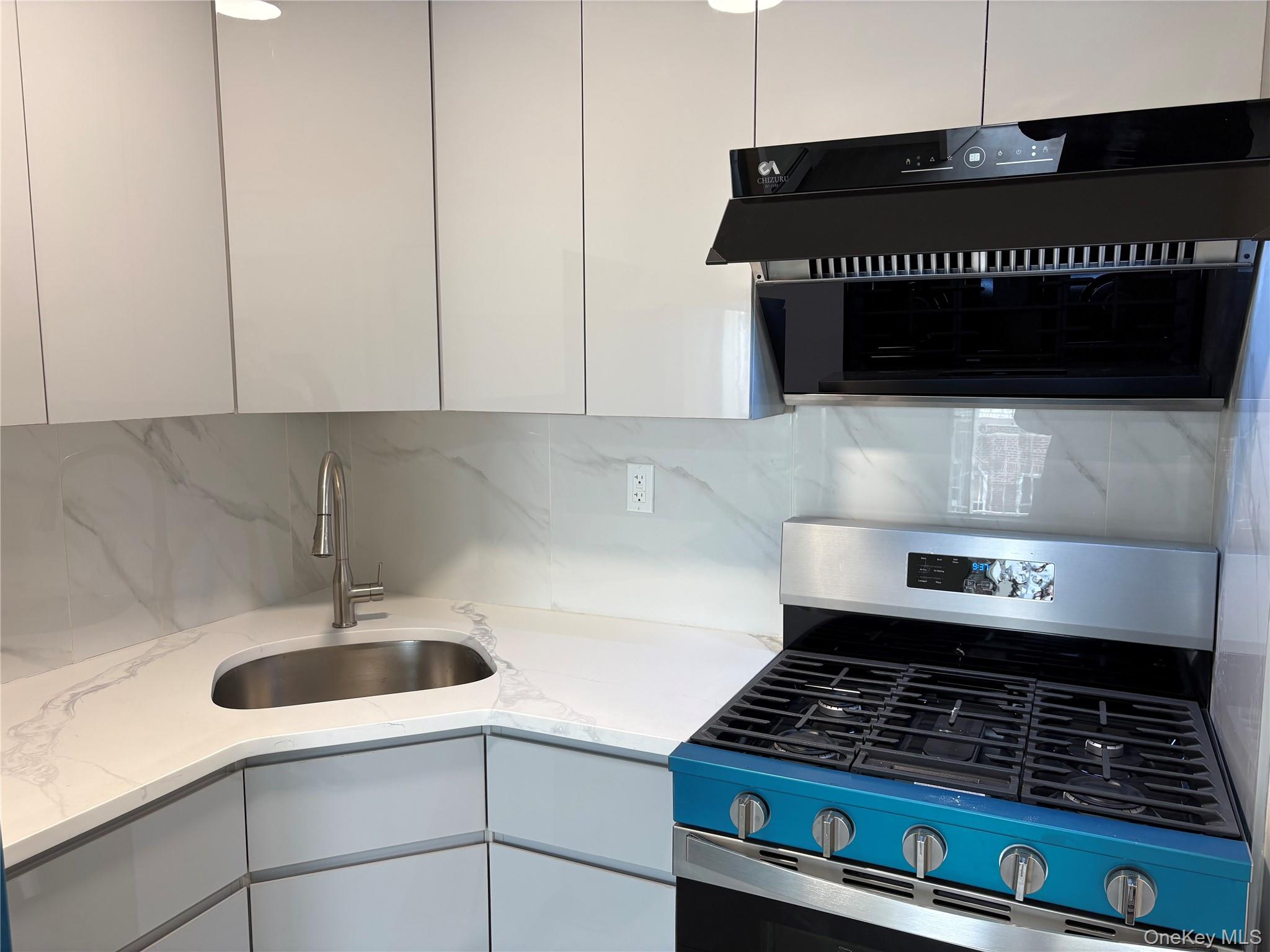 #8 photo, 41-35 67th Street, كوينز Woodside , NY 11377