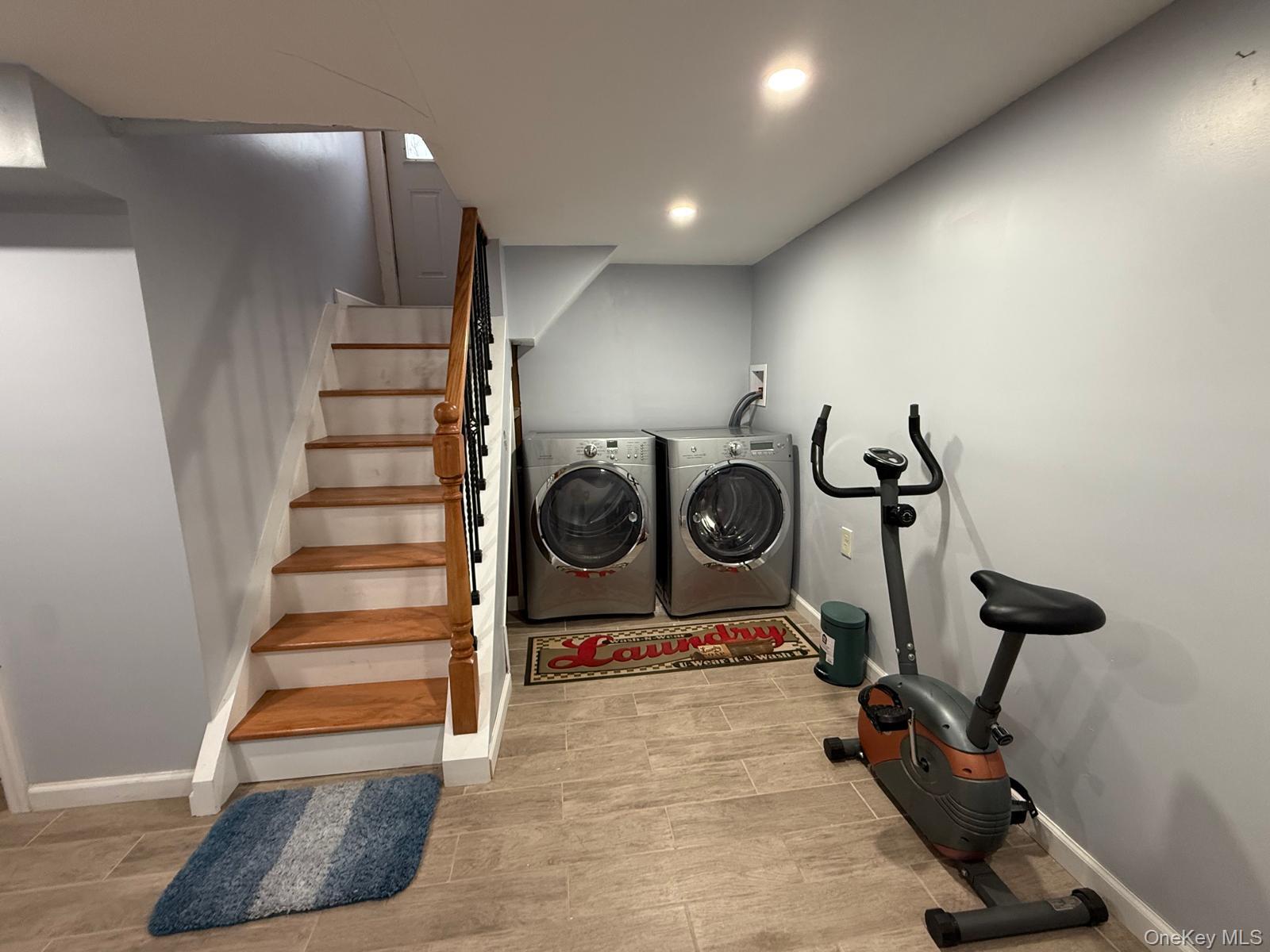 #12 photo, 90-17 207th Street, Queens Village , NY 11428