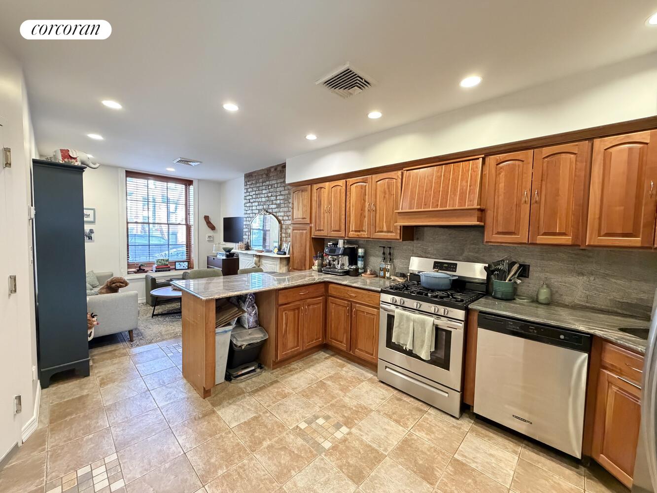 #3 photo, Brooklyn, Carroll Gardens , NY 11231