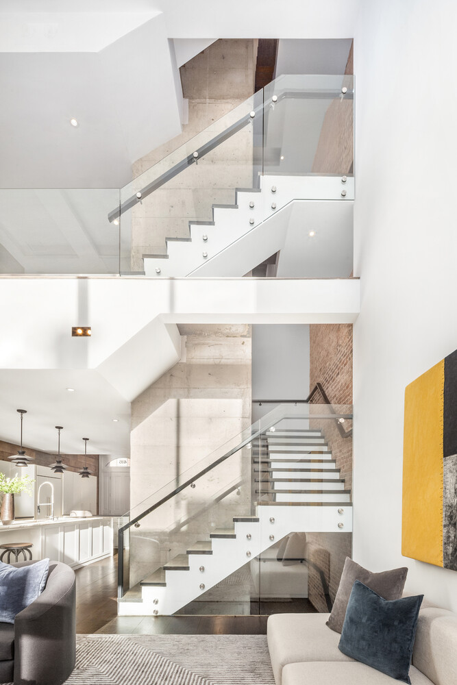 #16 photo, 416 W 51ST Street, 맨해튼 Hell's Kitchen , NY 10019