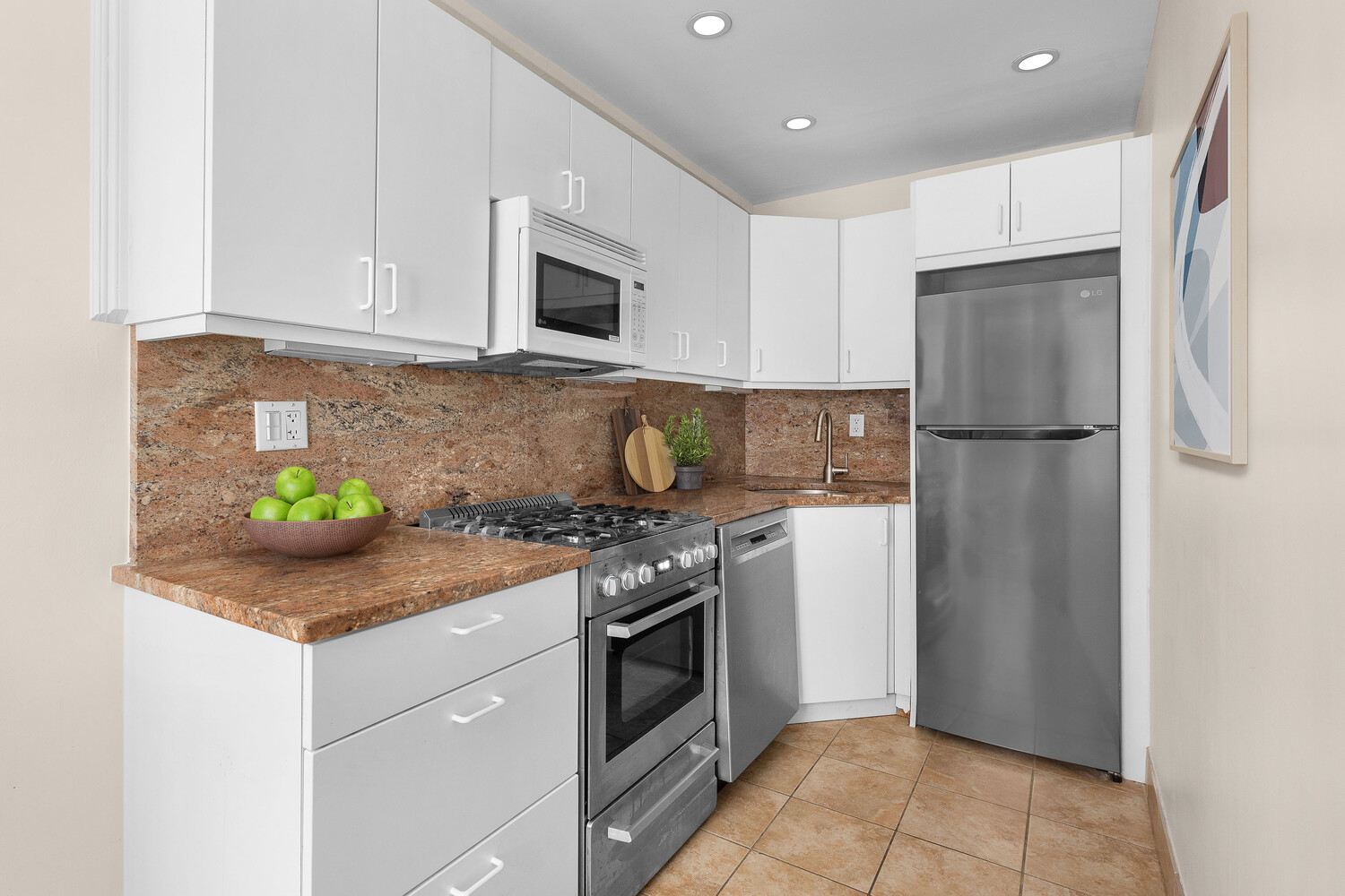 #6 photo, 41 W 72ND Street, Upper West Side , NY 10023