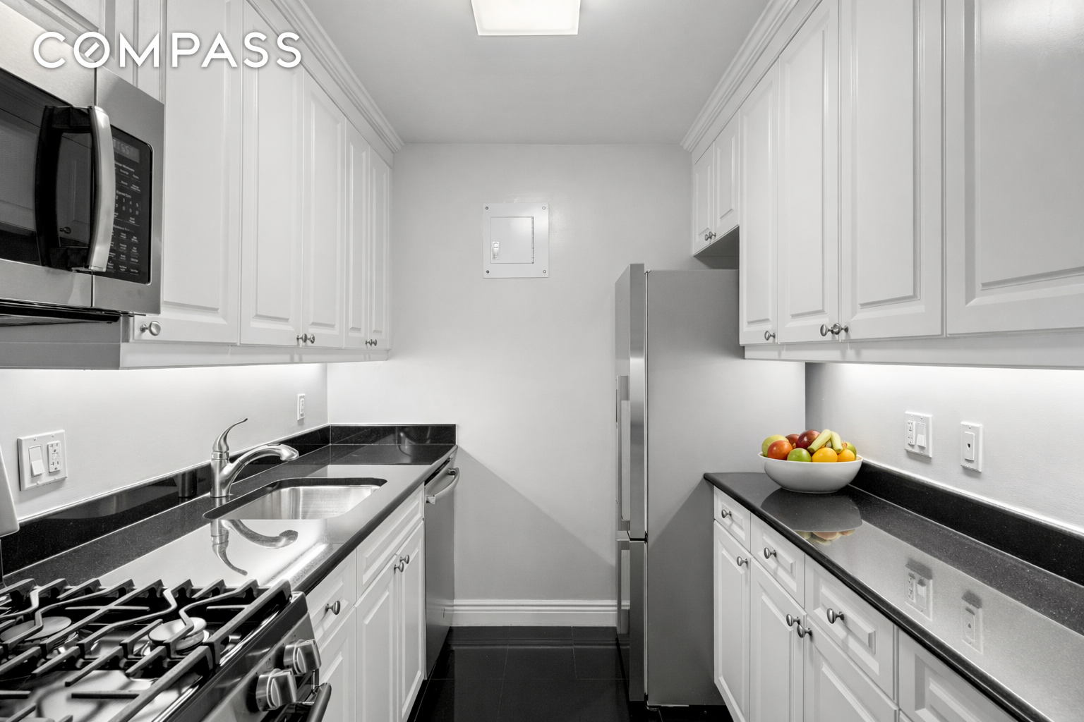 #8 photo, 155 W 68th Street, 曼哈顿 Upper West Side , NY 10023