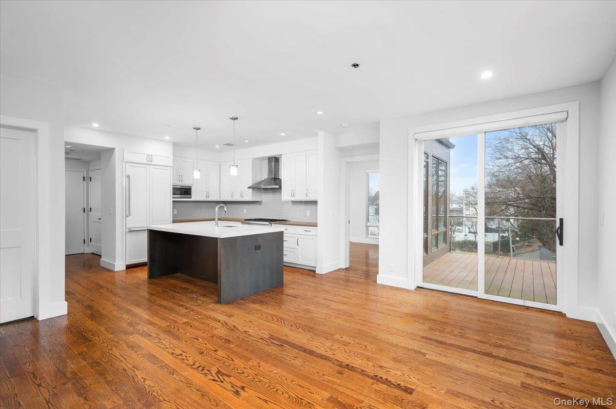 #7 photo, 422 E Boston Post Road, Mamaroneck , NY 10543