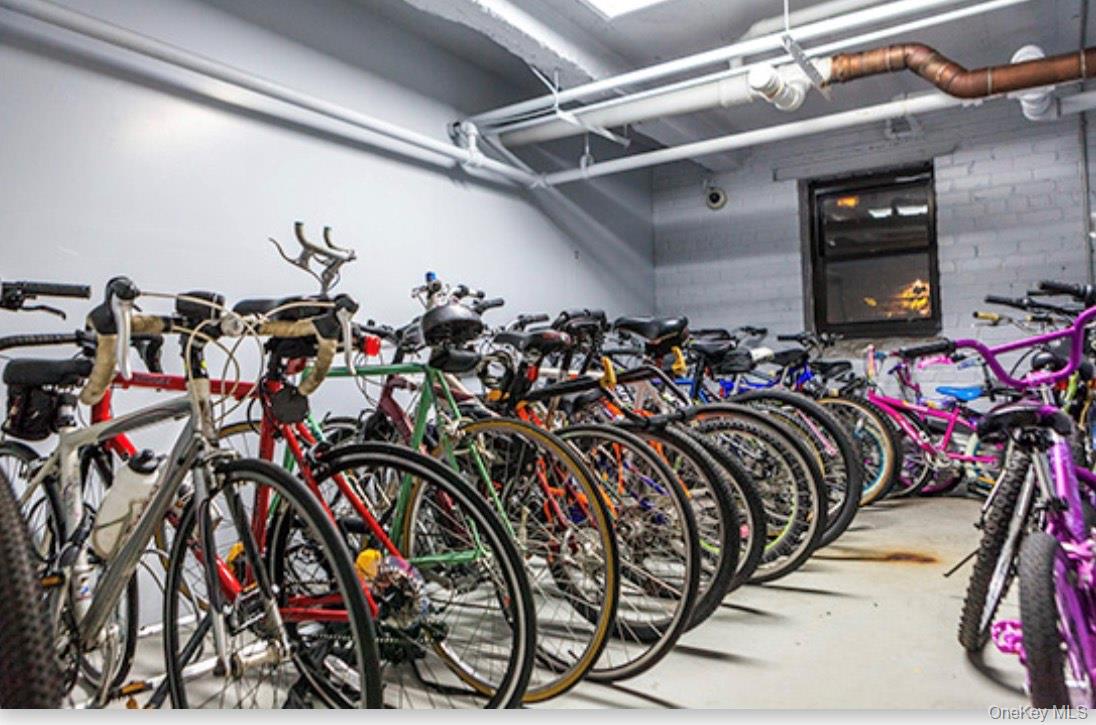 #13 photo, 30 Ehrbar Ave, 뉴욕주 Mount Vernon , NY 10552