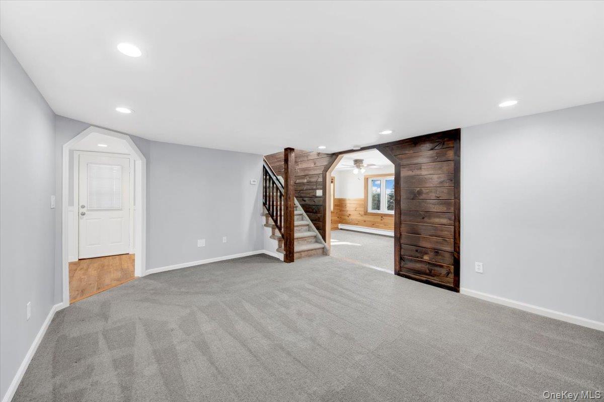 #18 photo, 3843 Perry Street, Jefferson Valley , NY 10535