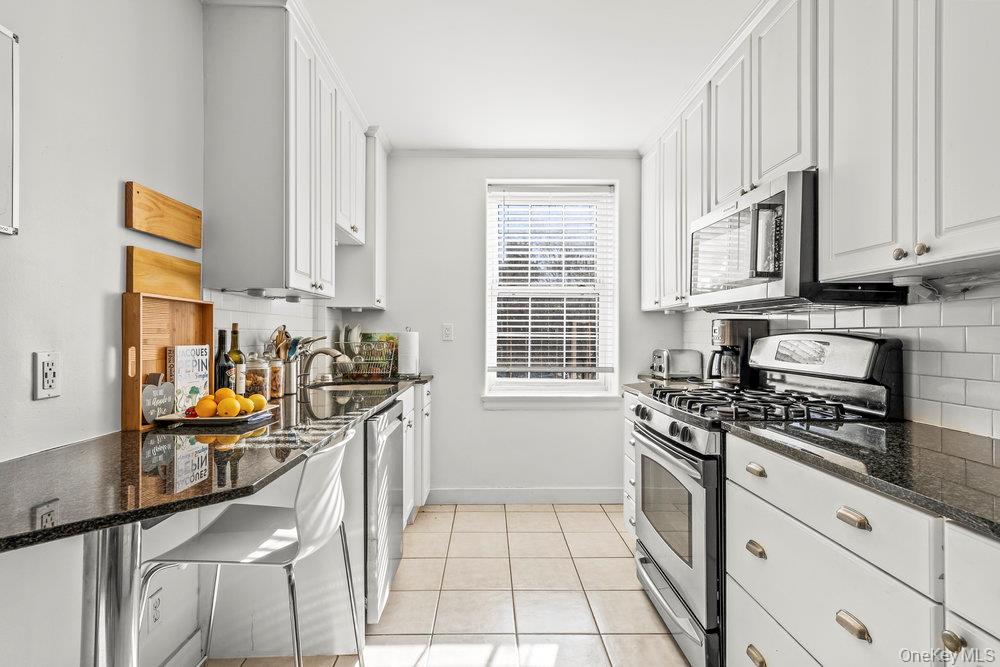 #10 photo, 3 Alden Place, Bronxville , NY 10708