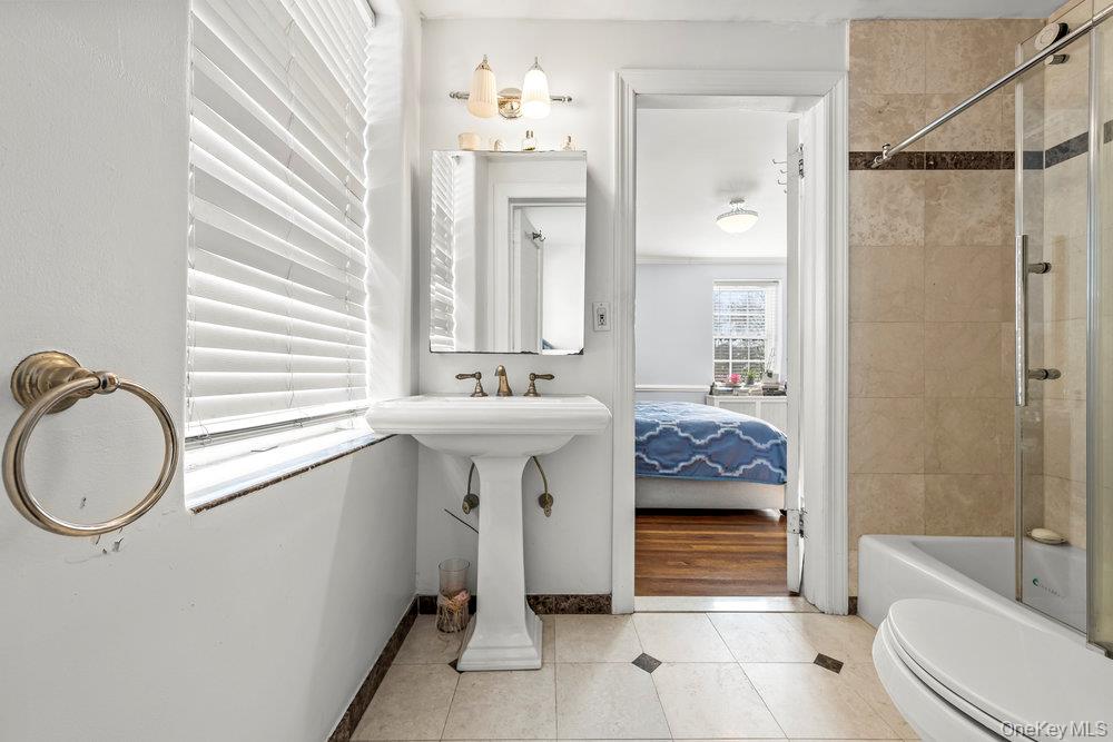 #13 photo, 3 Alden Place, Bronxville , NY 10708