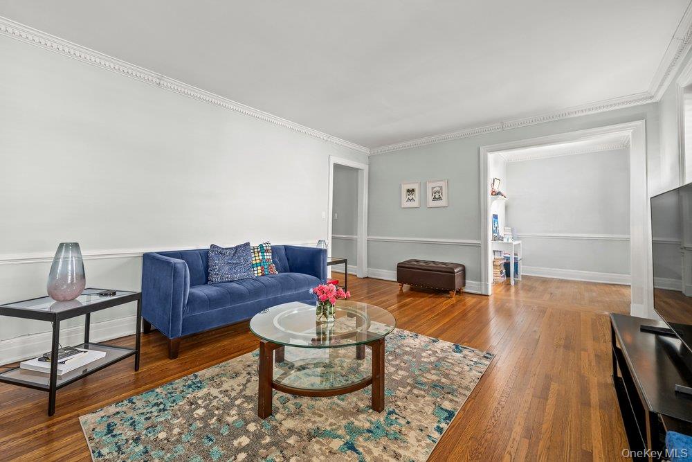 #4 photo, 3 Alden Place, Bronxville , NY 10708