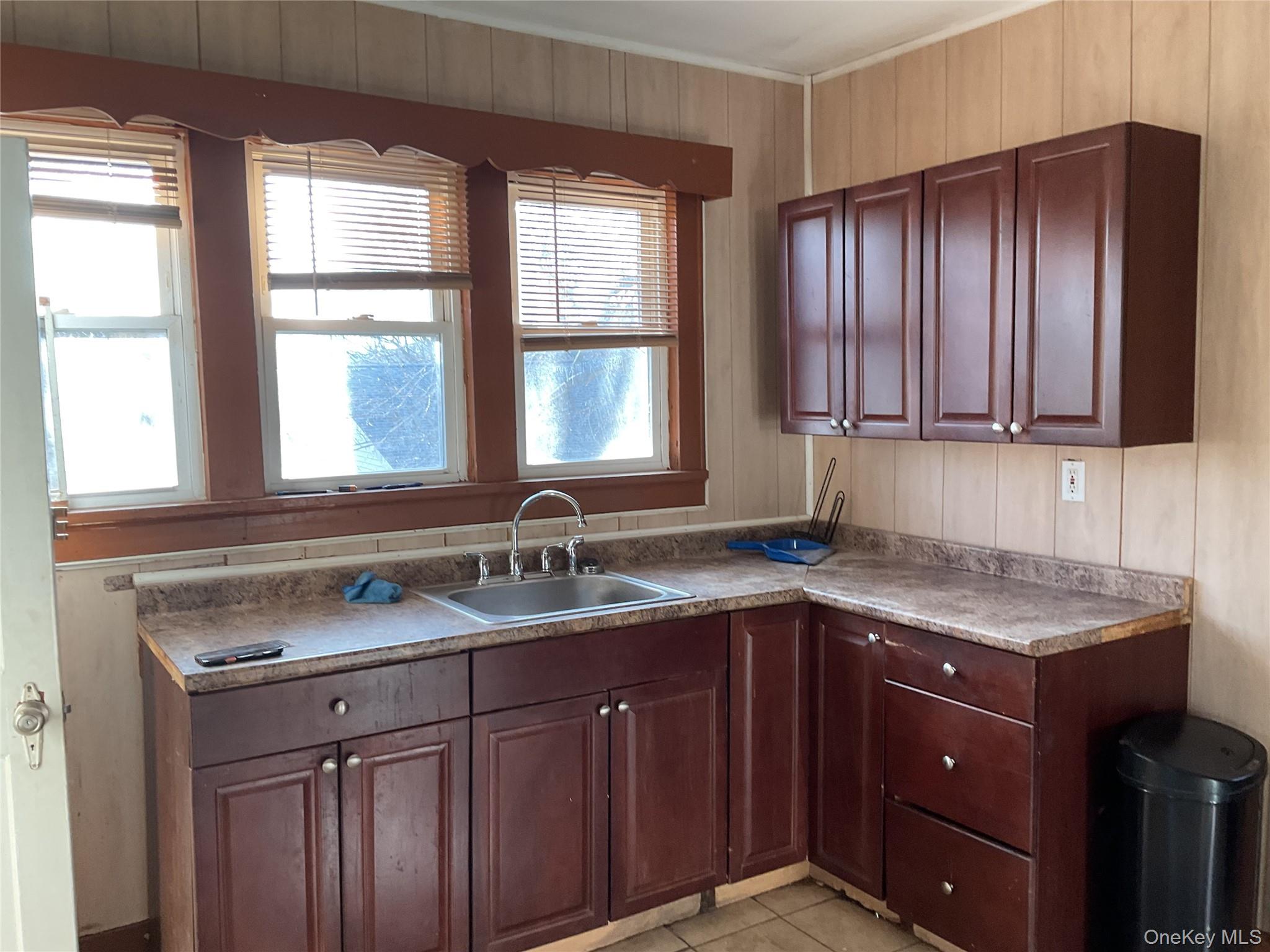 #3 photo, 76 Lawrence Avenue, New Windsor , NY 12553