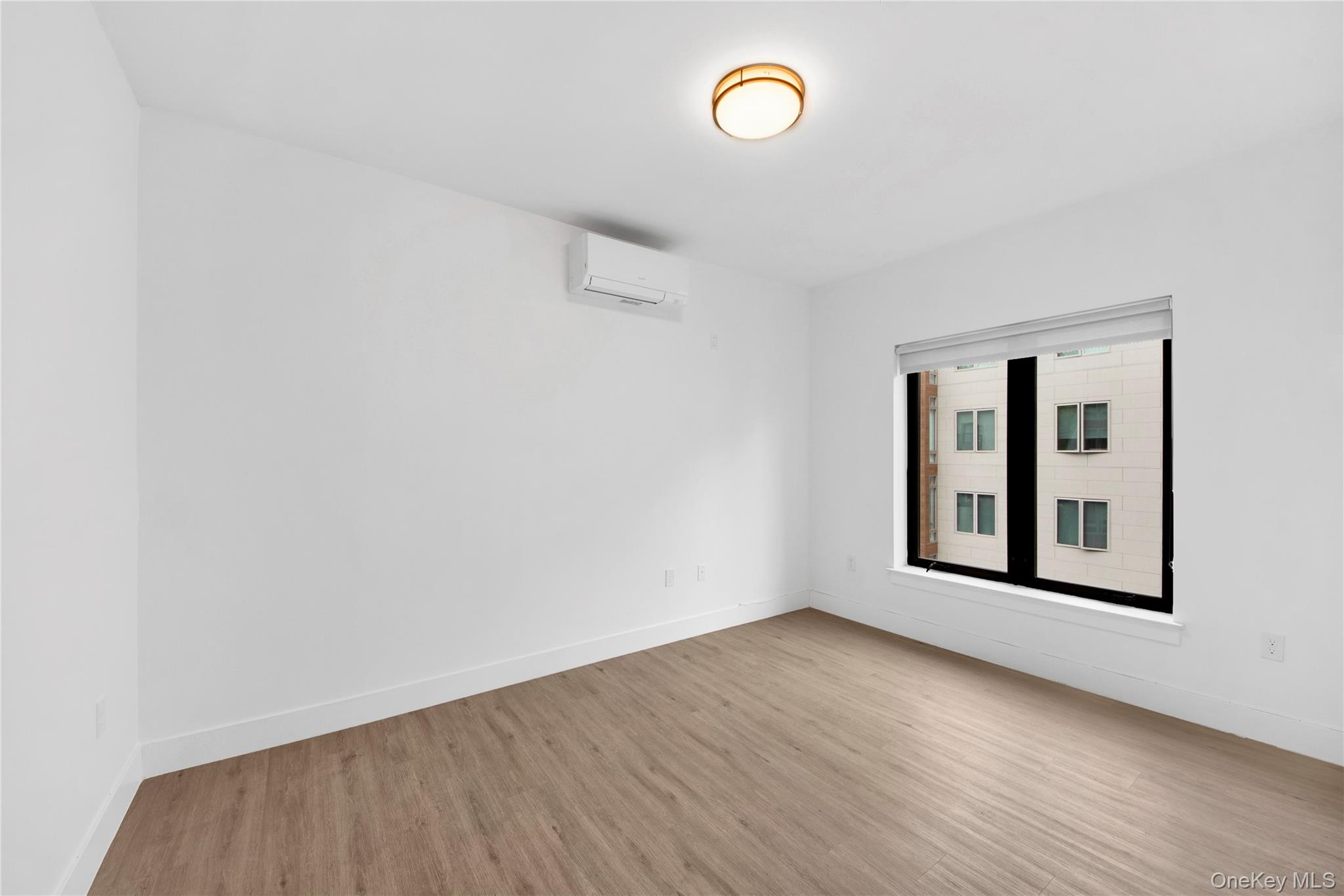 #10 photo, 645 NORTH MACQUESTEN PARKWAY, Fleetwood , NY 10552