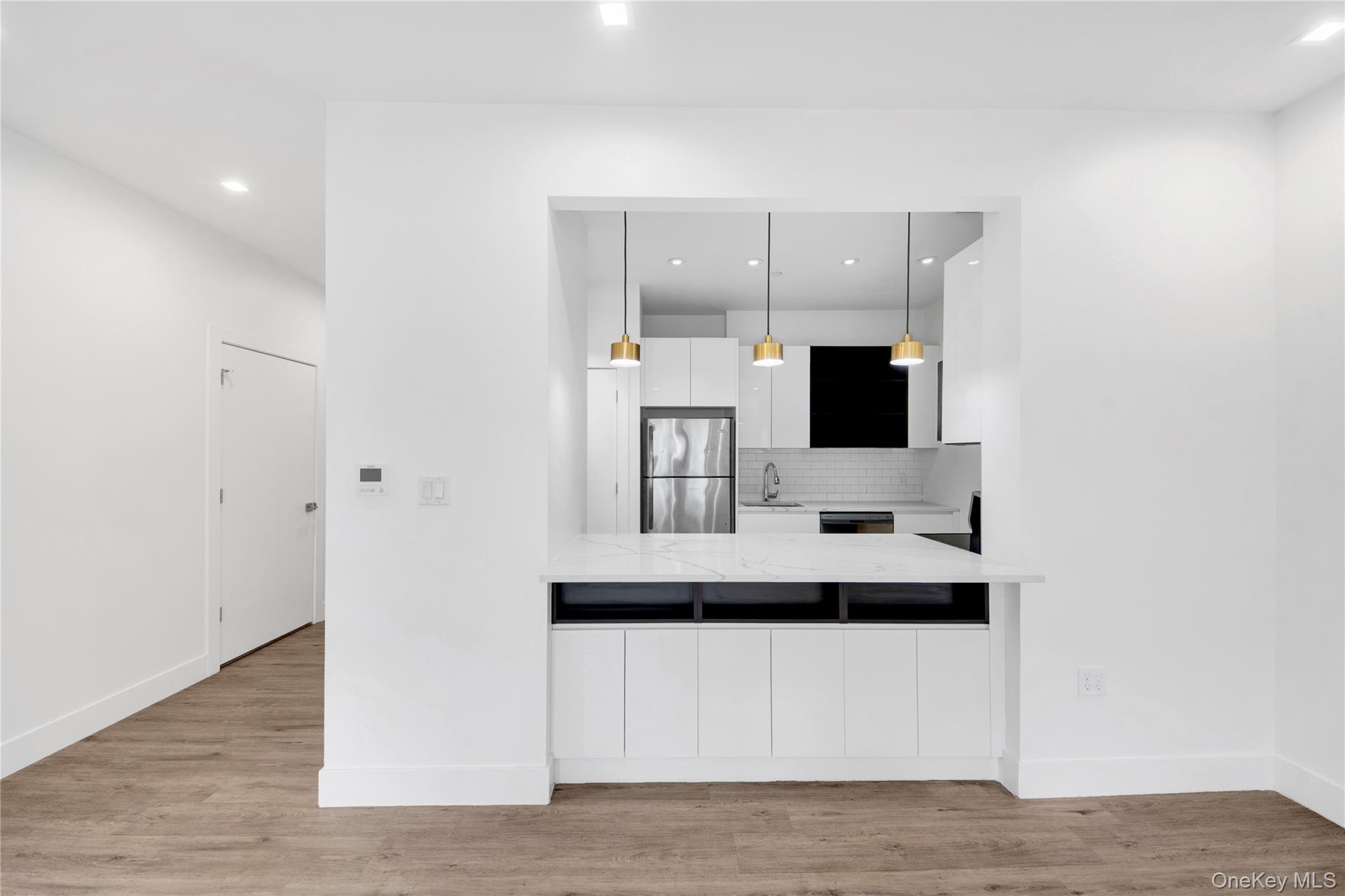 #5 photo, 645 NORTH MACQUESTEN PARKWAY, Fleetwood , NY 10552