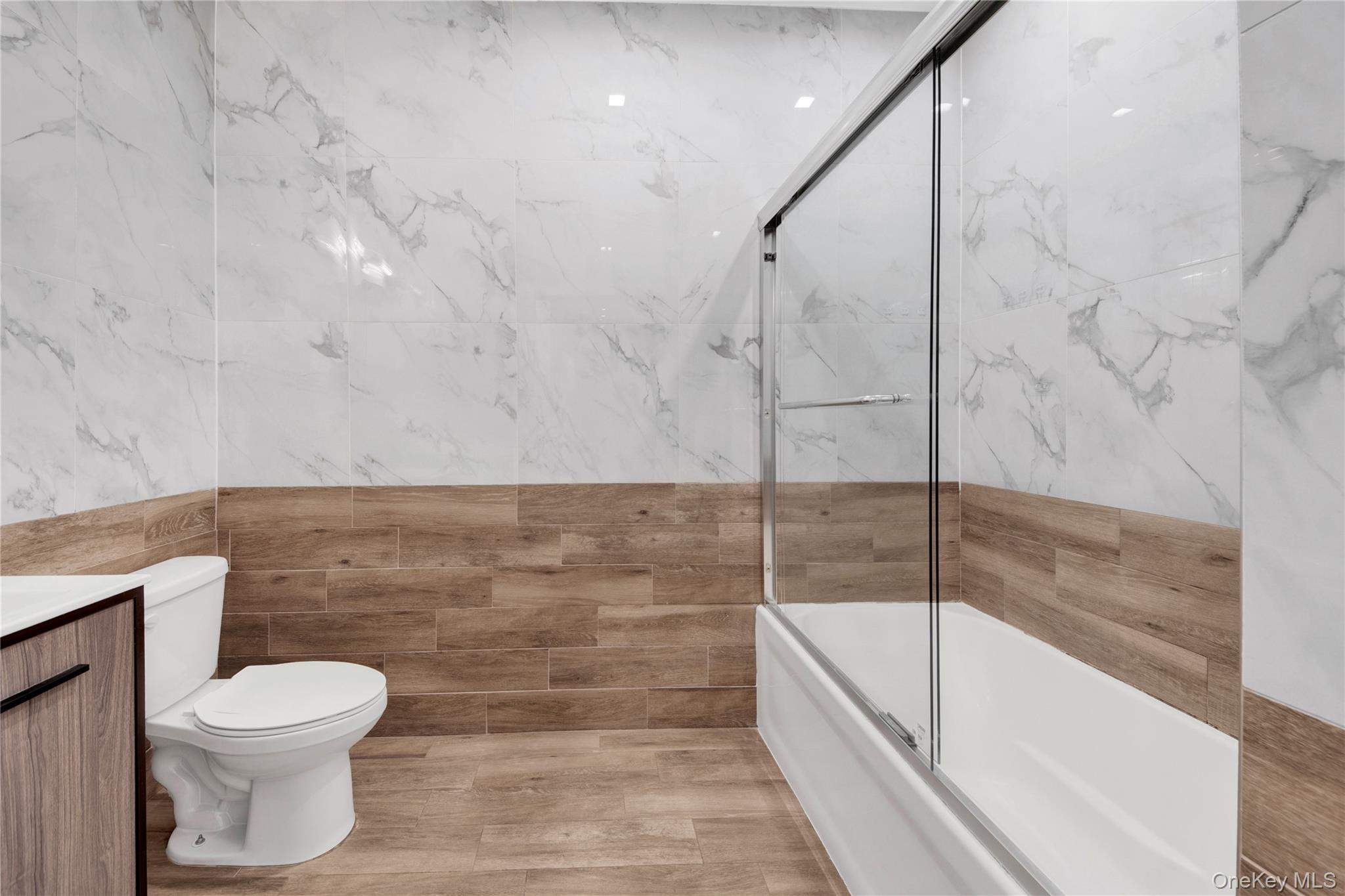 #13 photo, 625 NORTH MACQUESTEN PARKWAY, Fleetwood , NY 10552