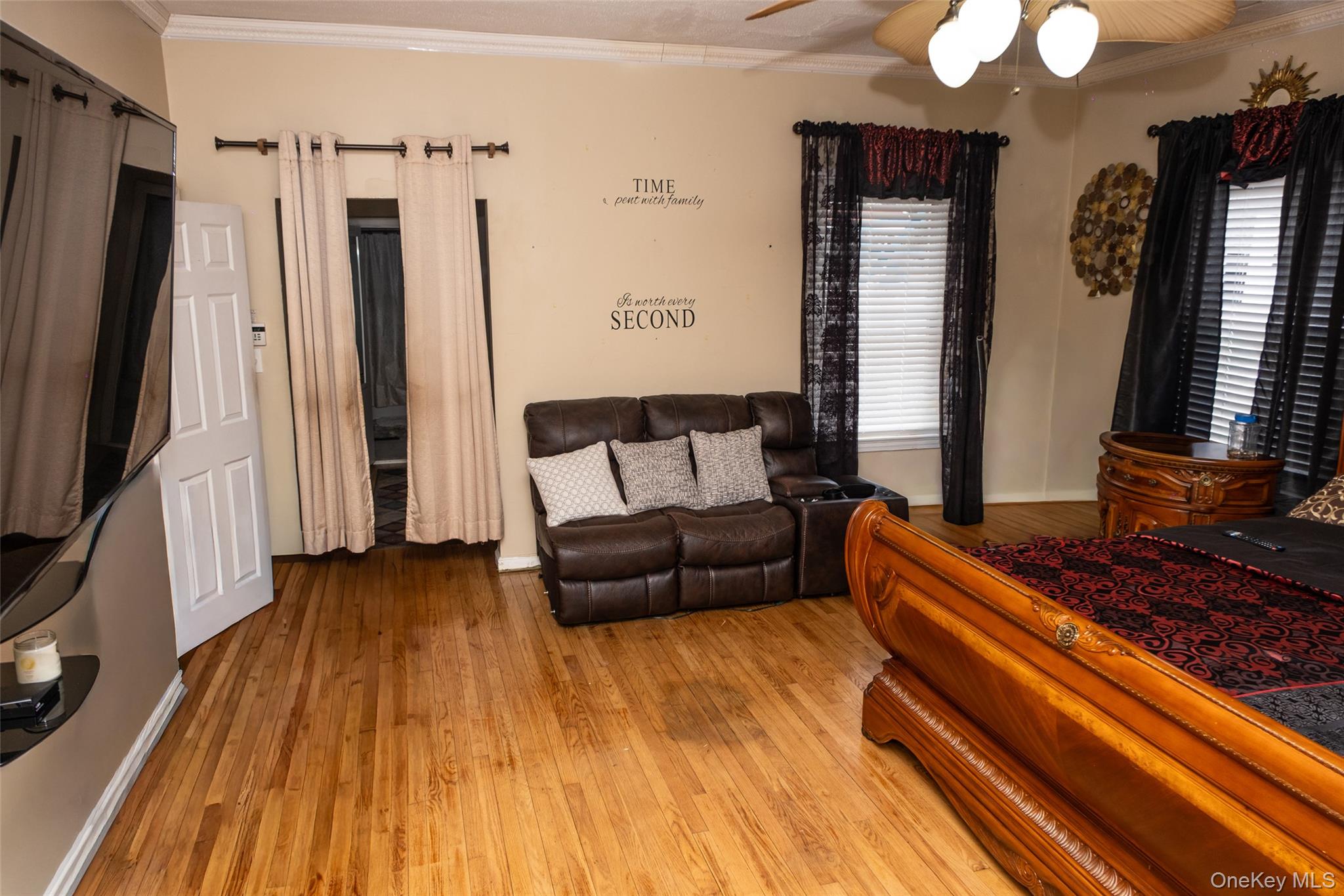 #11 photo, 24 Whaley Street, Freeport , NY 11520